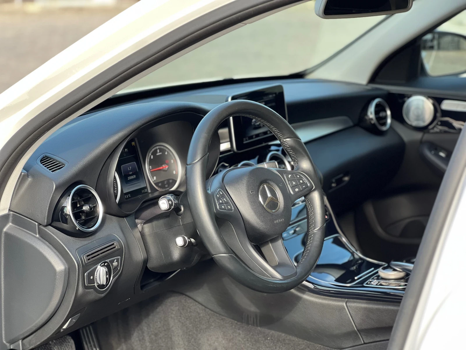 Mercedes-Benz C 220 Mercedes Benz C220 Bluetec Avantgarde | Mobile.bg   7