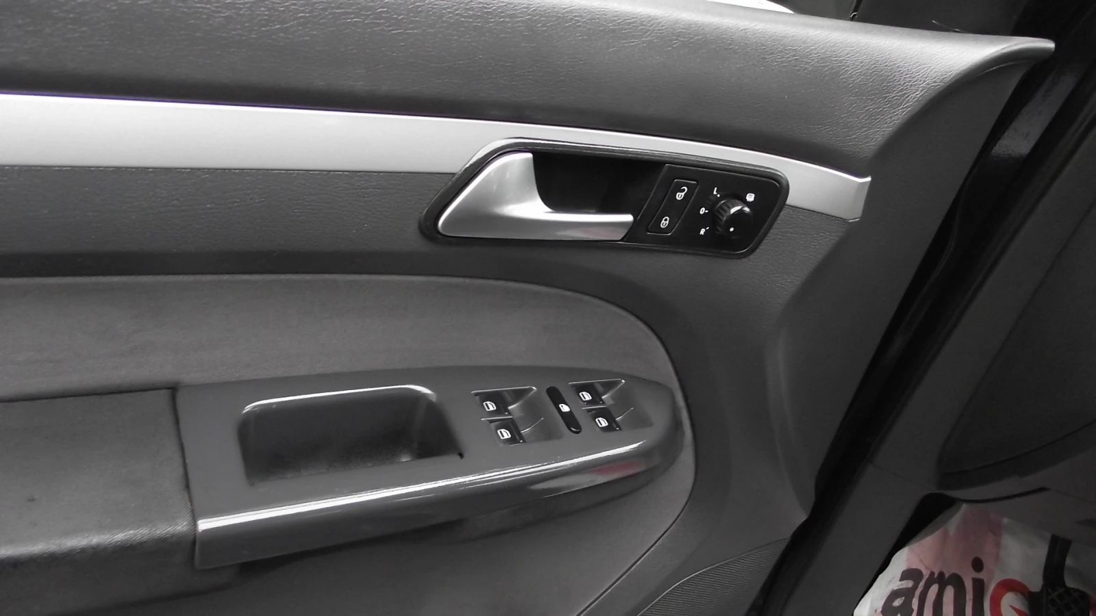 VW Touran 1.6.d.105.k.c.7..5.100 . | Mobile.bg   12