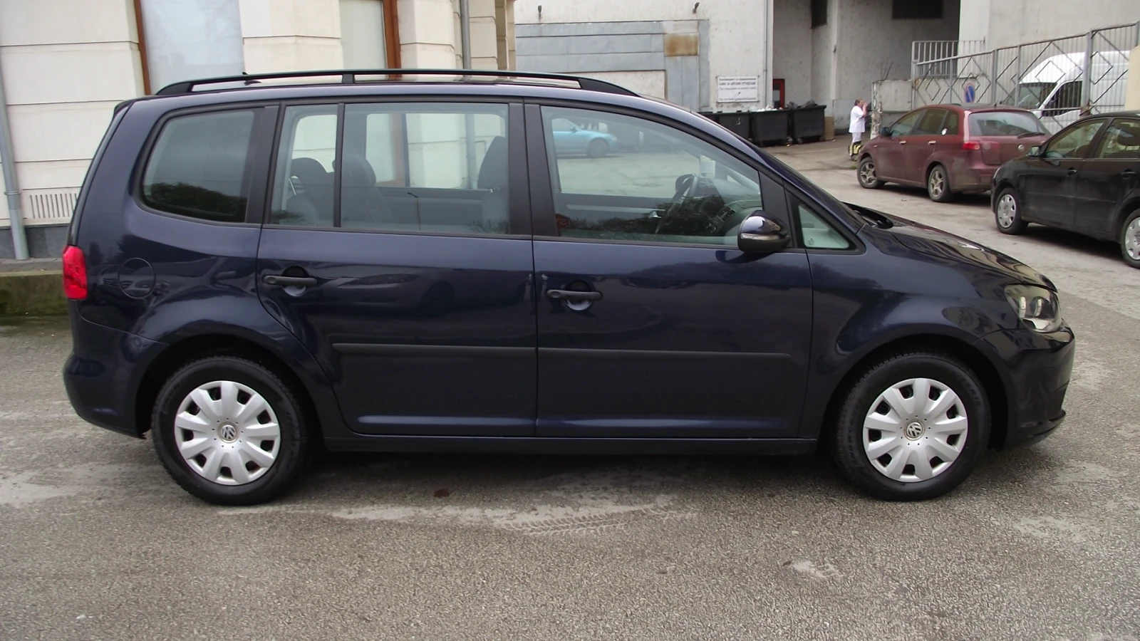 VW Touran 1.6.d.105.k.c.7..5.100 . | Mobile.bg   2