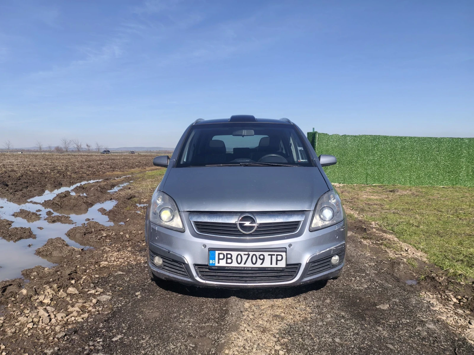 Opel Zafira 1.9 Дизел 120к.с - изображение 4