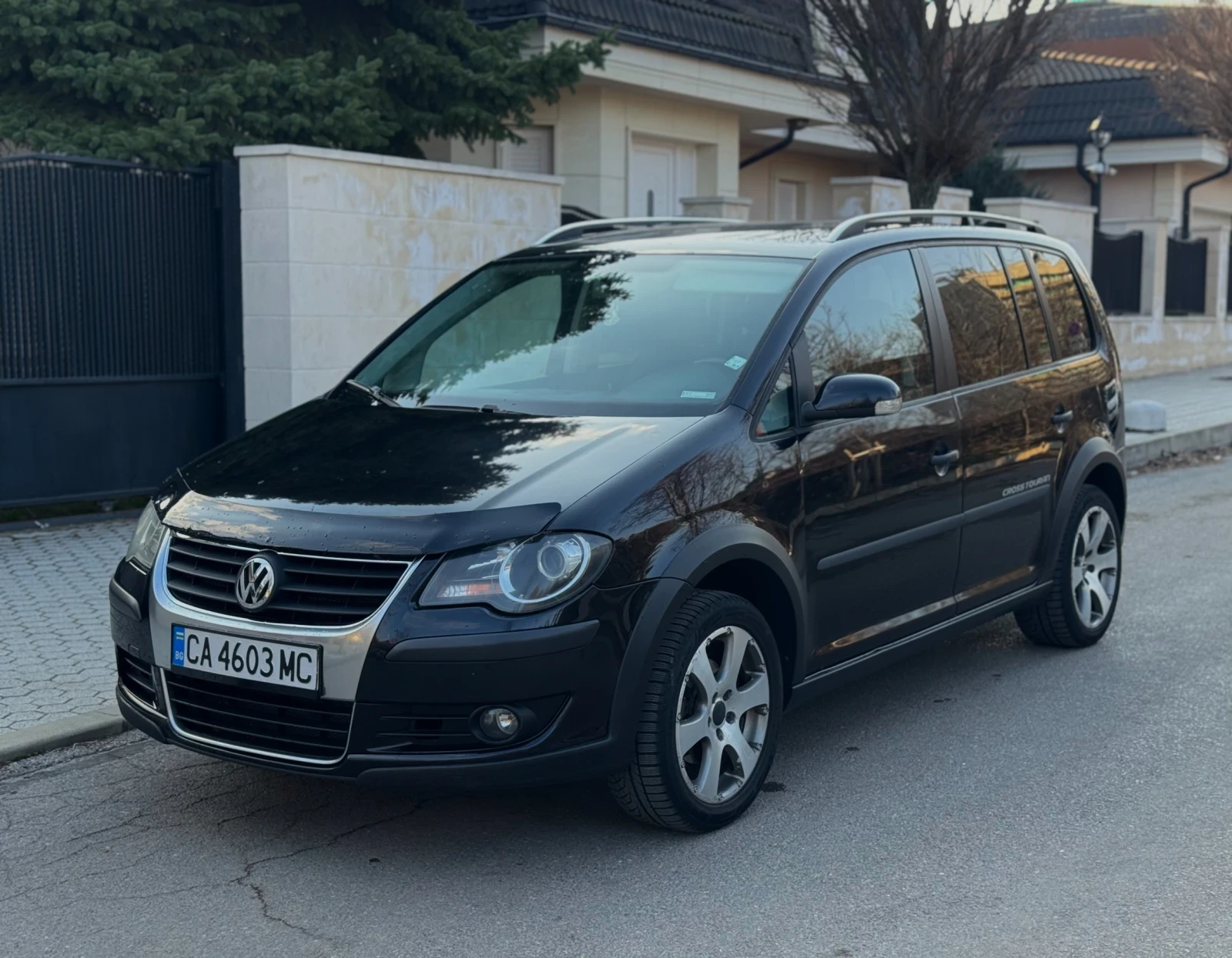 VW Touran Cross Touran-1.9TDI, 105кс-7места, РЕАЛНИ КМ!