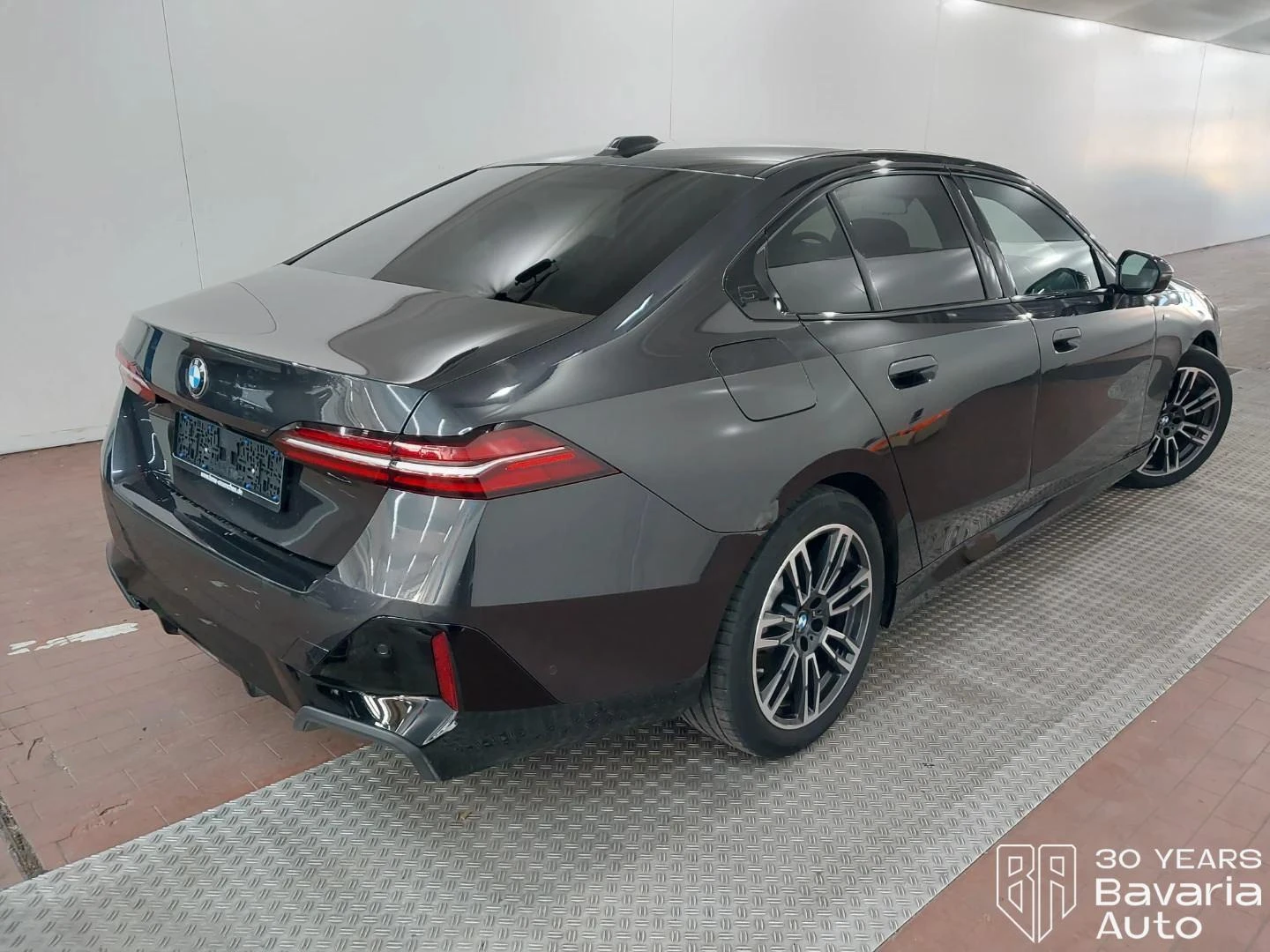 BMW 520 d M Sport Paket Steptronic, снимка 3 - Автомобили и джипове - 53966827