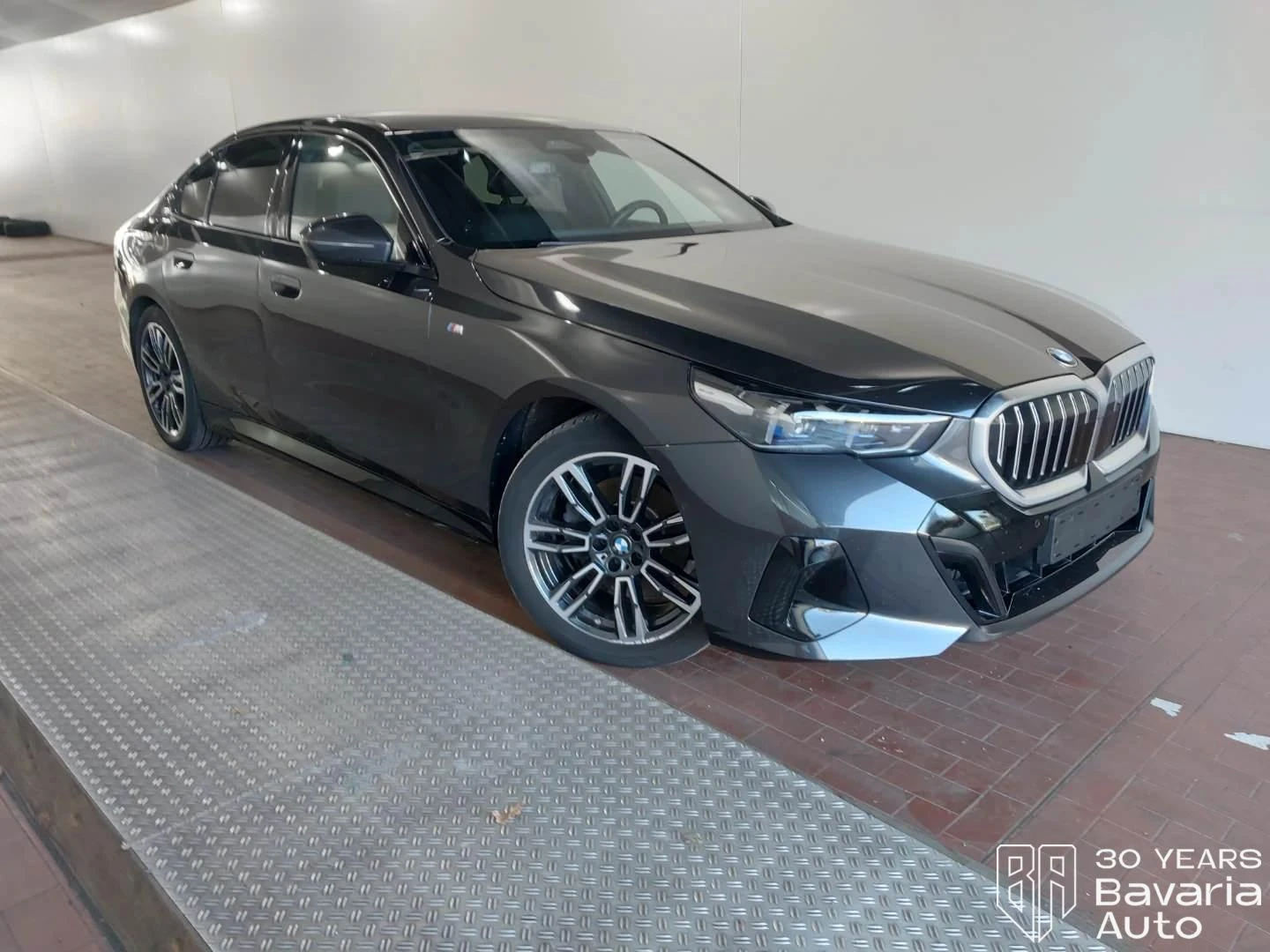 BMW 520 d M Sport Paket Steptronic, снимка 4 - Автомобили и джипове - 53966827