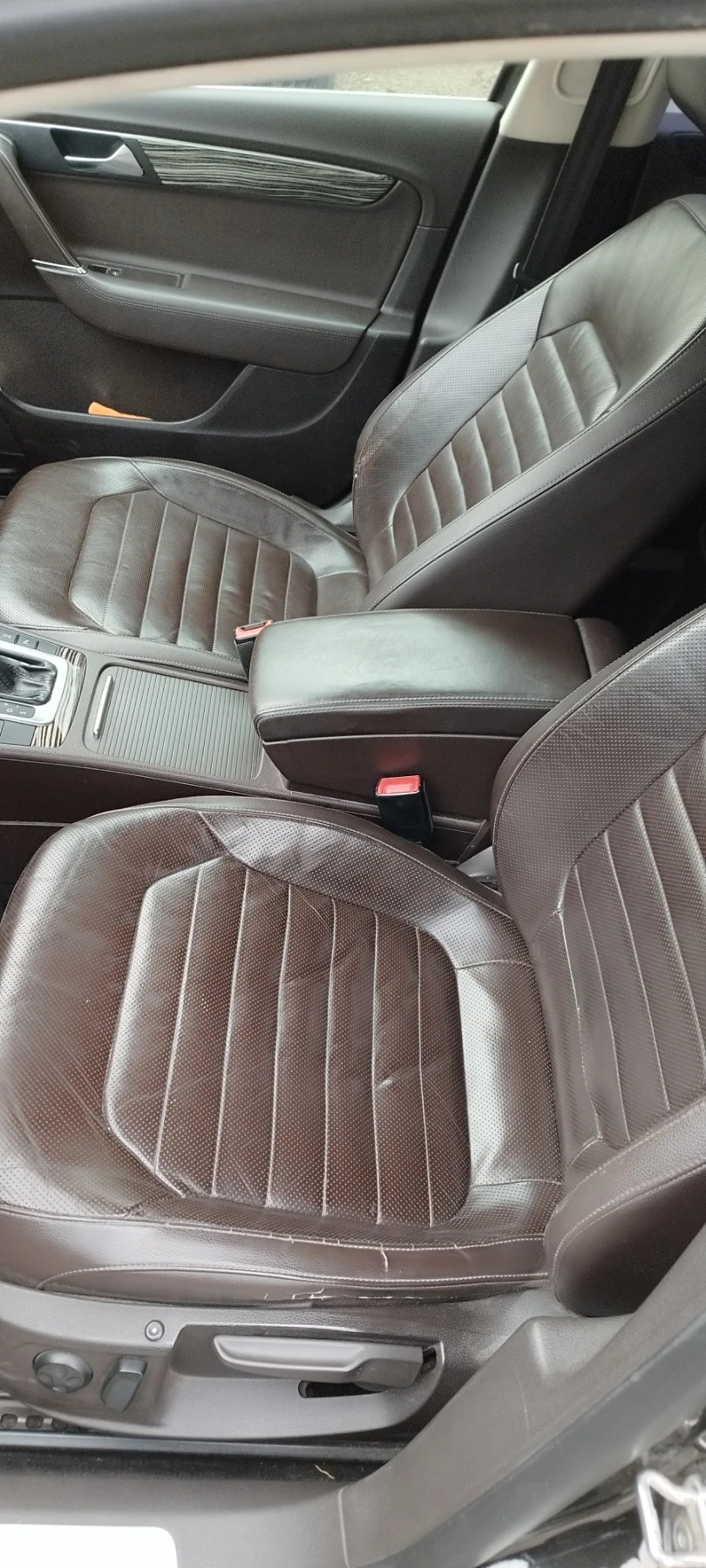 VW Passat 2.0 TDI 170 кс, снимка 12 - Автомобили и джипове - 54295608