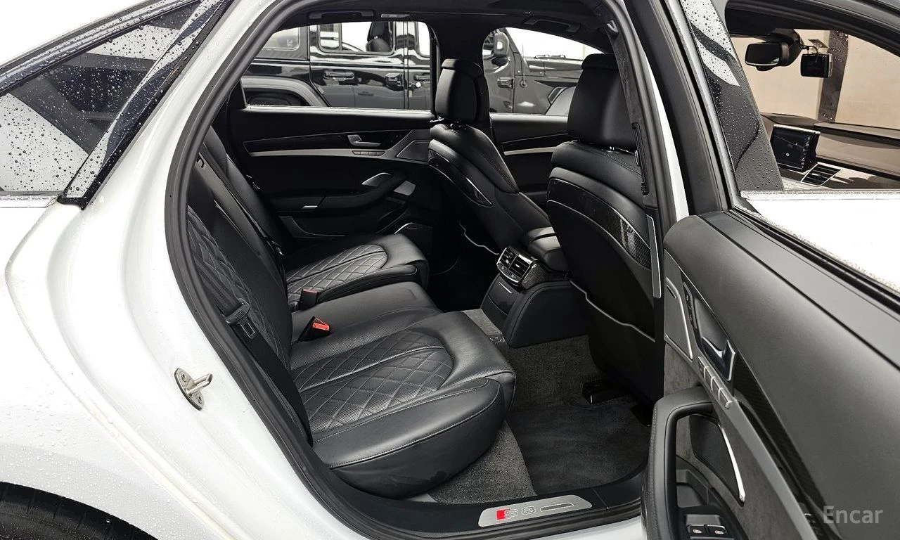 Audi S8 ПОДГРЕВ* ОБДУХВАНЕ* ДИСТРОНИК* LANE* ASSIST* , снимка 14 - Автомобили и джипове - 54485309
