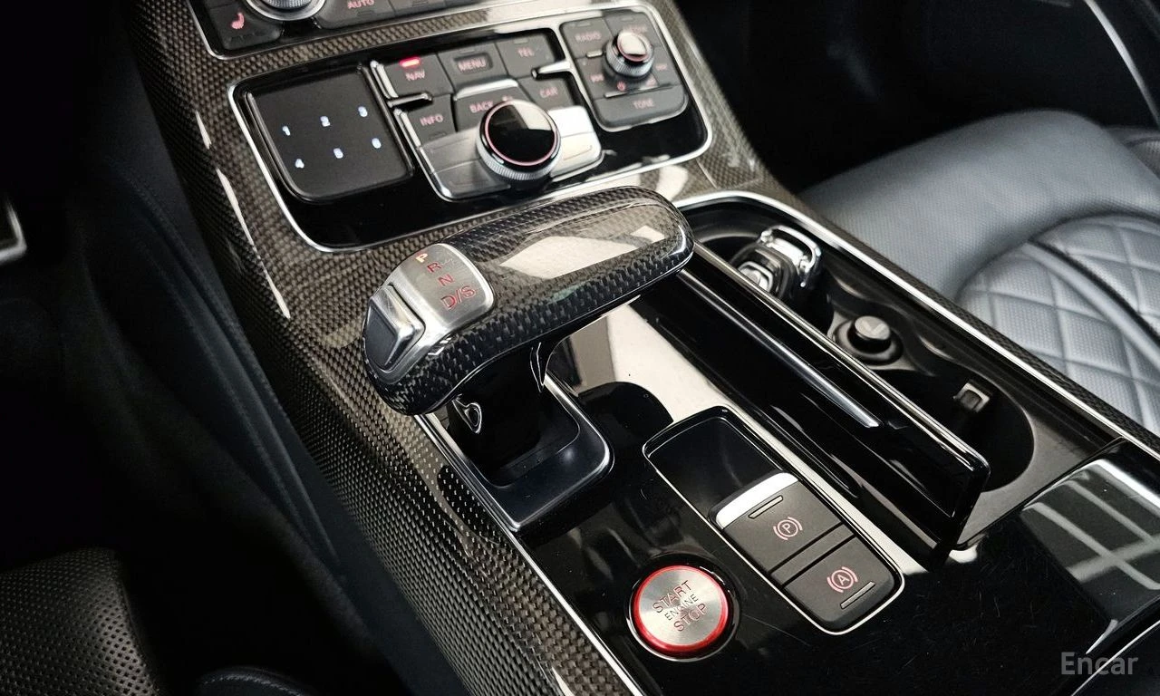 Audi S8 ПОДГРЕВ* ОБДУХВАНЕ* ДИСТРОНИК* LANE* ASSIST* , снимка 11 - Автомобили и джипове - 54485309