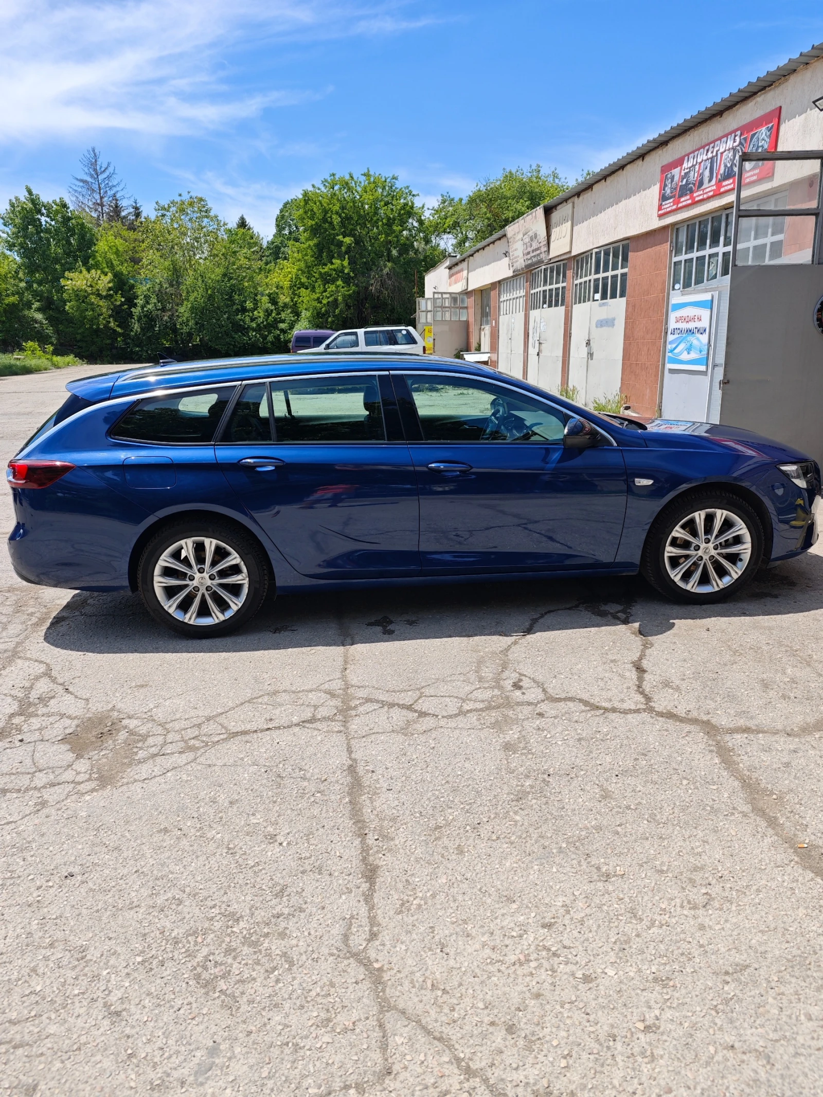 Opel Insignia Автоматик, 174 к.с, снимка 11 - Автомобили и джипове - 54613235