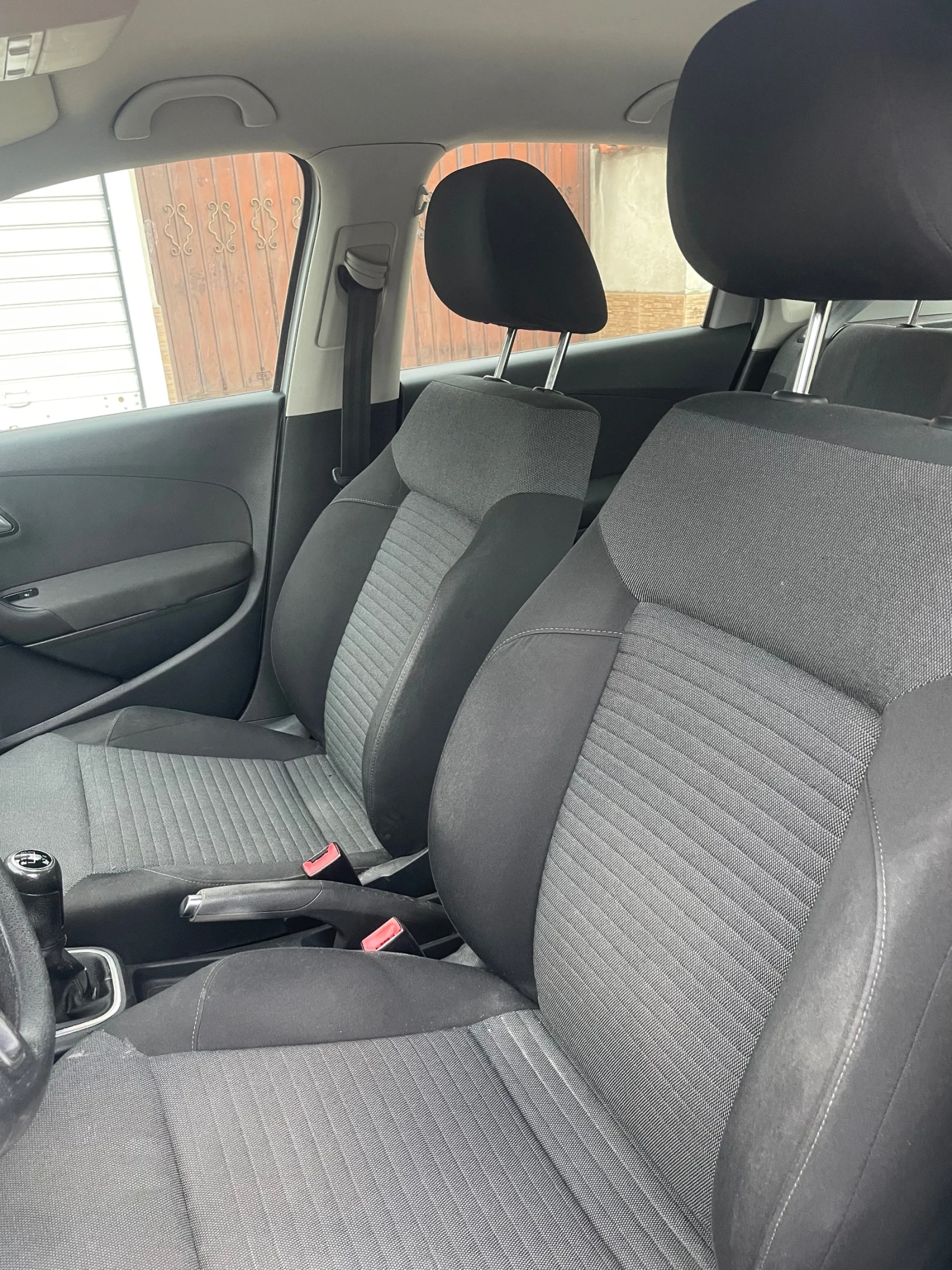 VW Polo, снимка 6 - Автомобили и джипове - 54635101