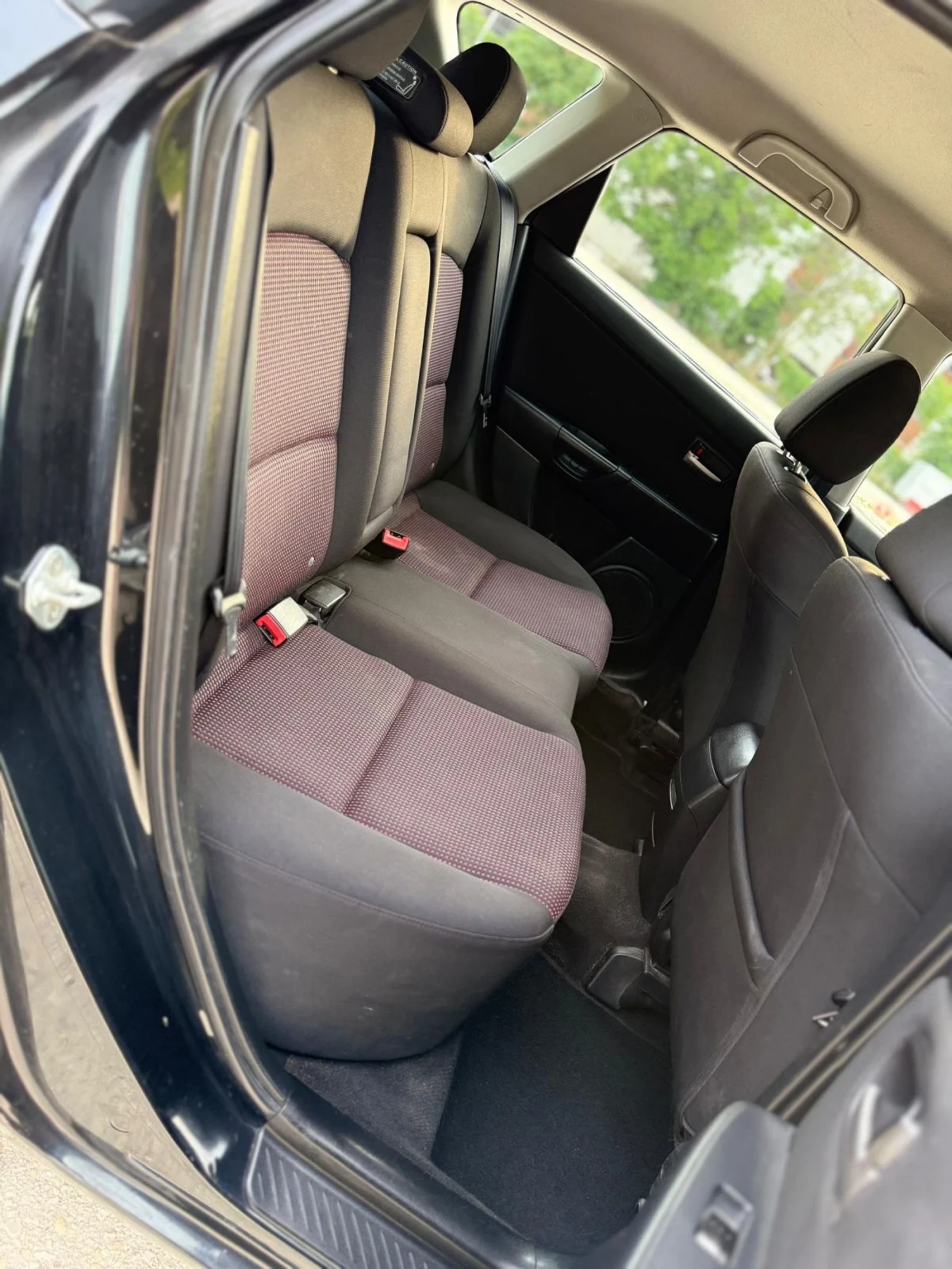 Mazda 3 1.6HDI/КЛИМАТРОНИК/ОБСЛУЖЕН/ЗИМНИ И ЛЕТНИ ГУМИ, снимка 15 - Автомобили и джипове - 54857412