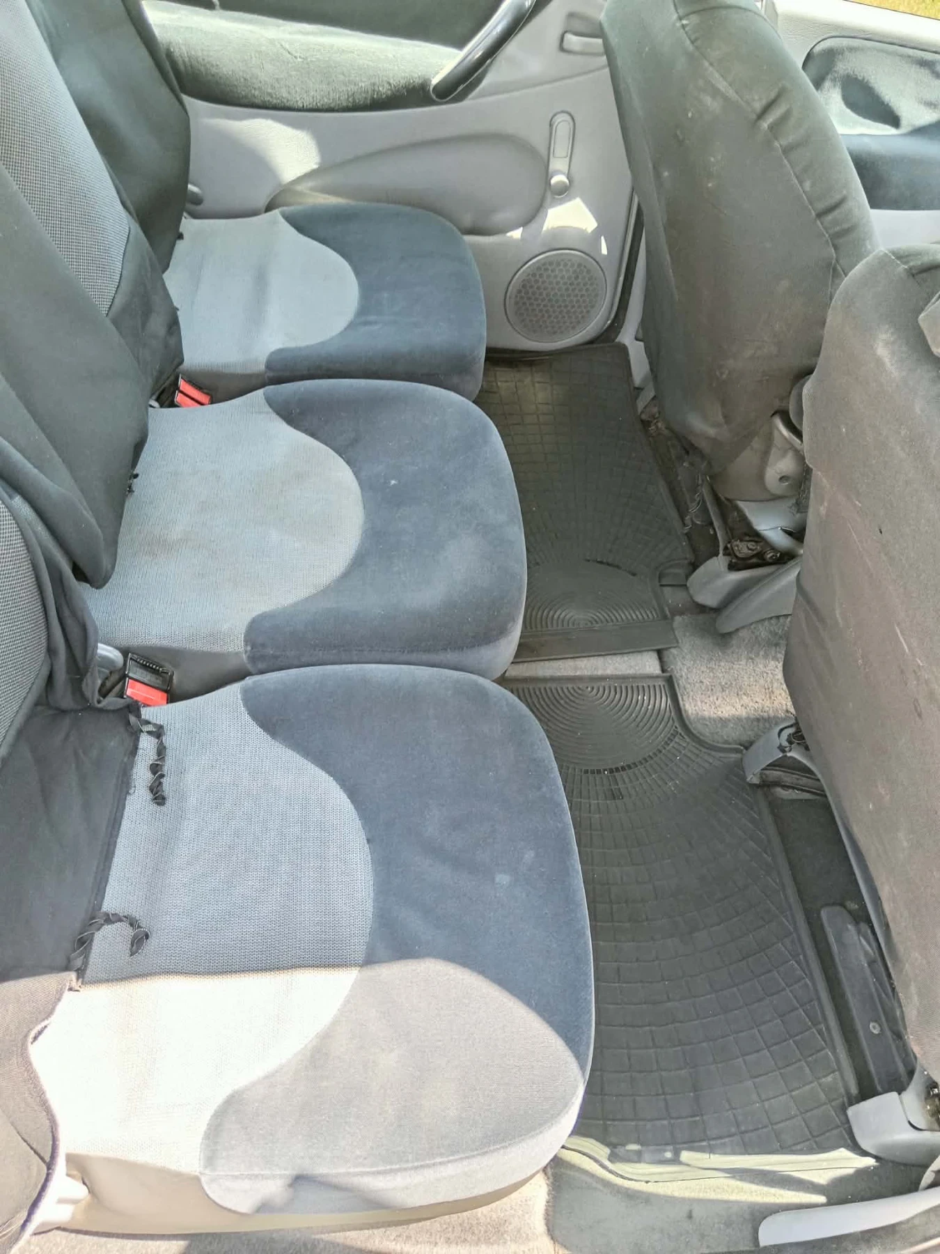 Citroen Xsara picasso 2.0 HDI, снимка 6 - Автомобили и джипове - 54901833
