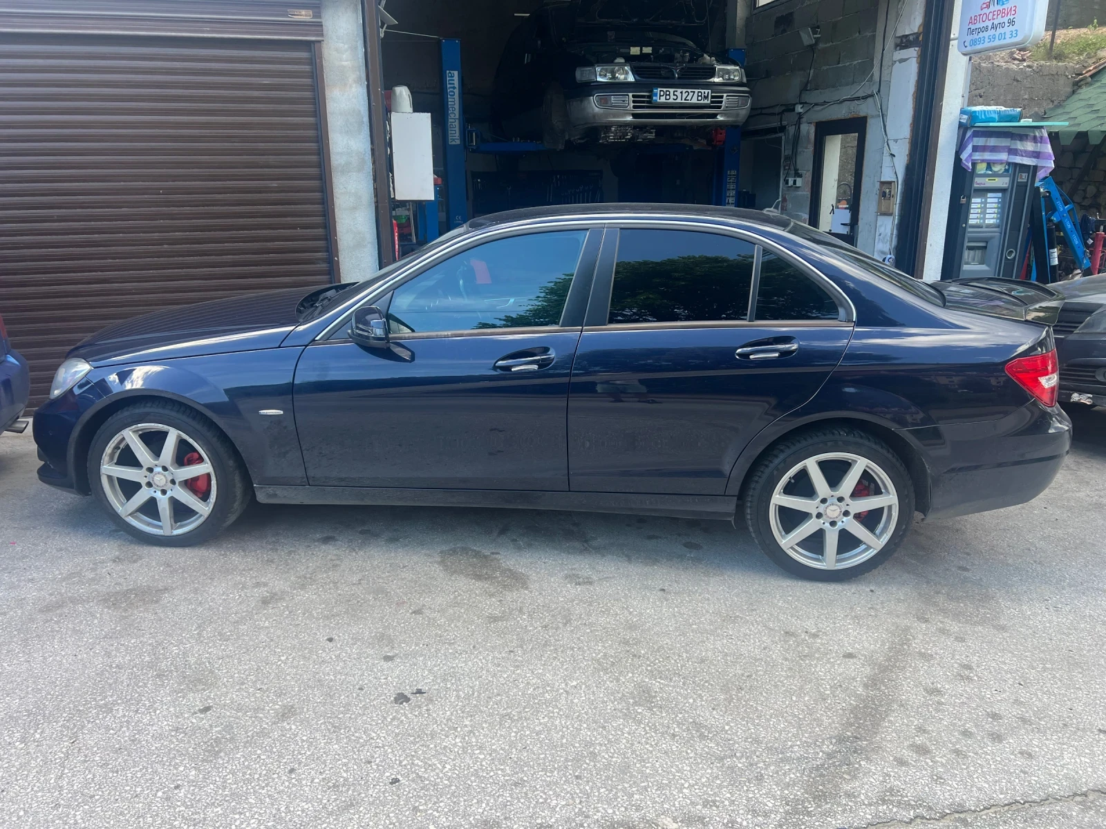 Mercedes-Benz 200 2.2 136 