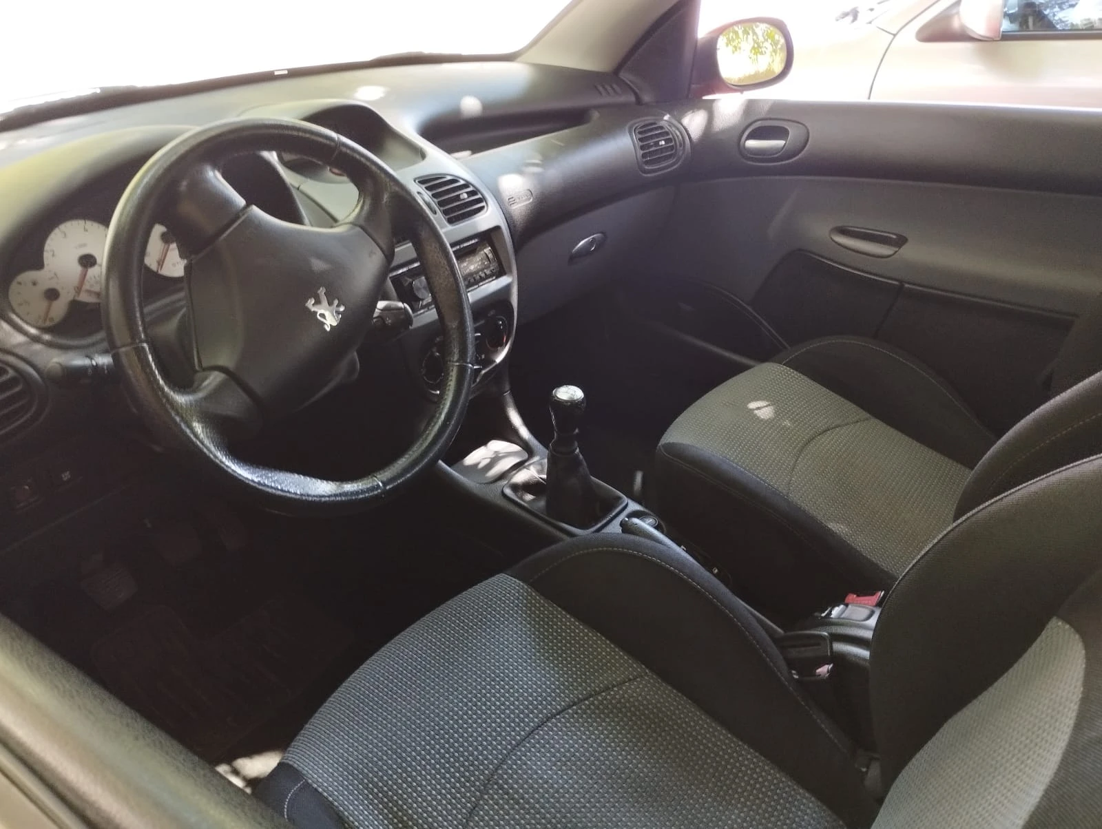 Peugeot 206, снимка 4 - Автомобили и джипове - 55089809