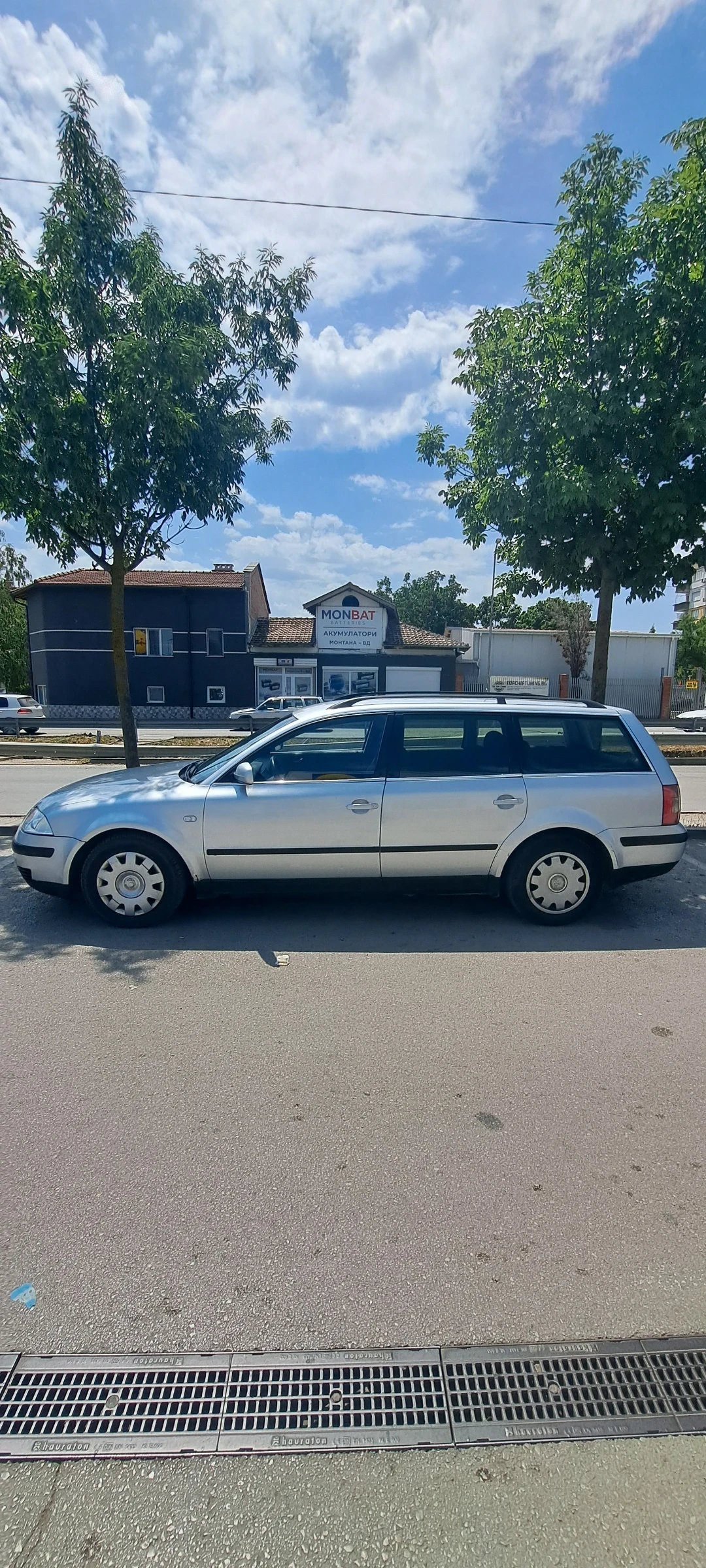 VW Passat, снимка 2 - Автомобили и джипове - 55501271
