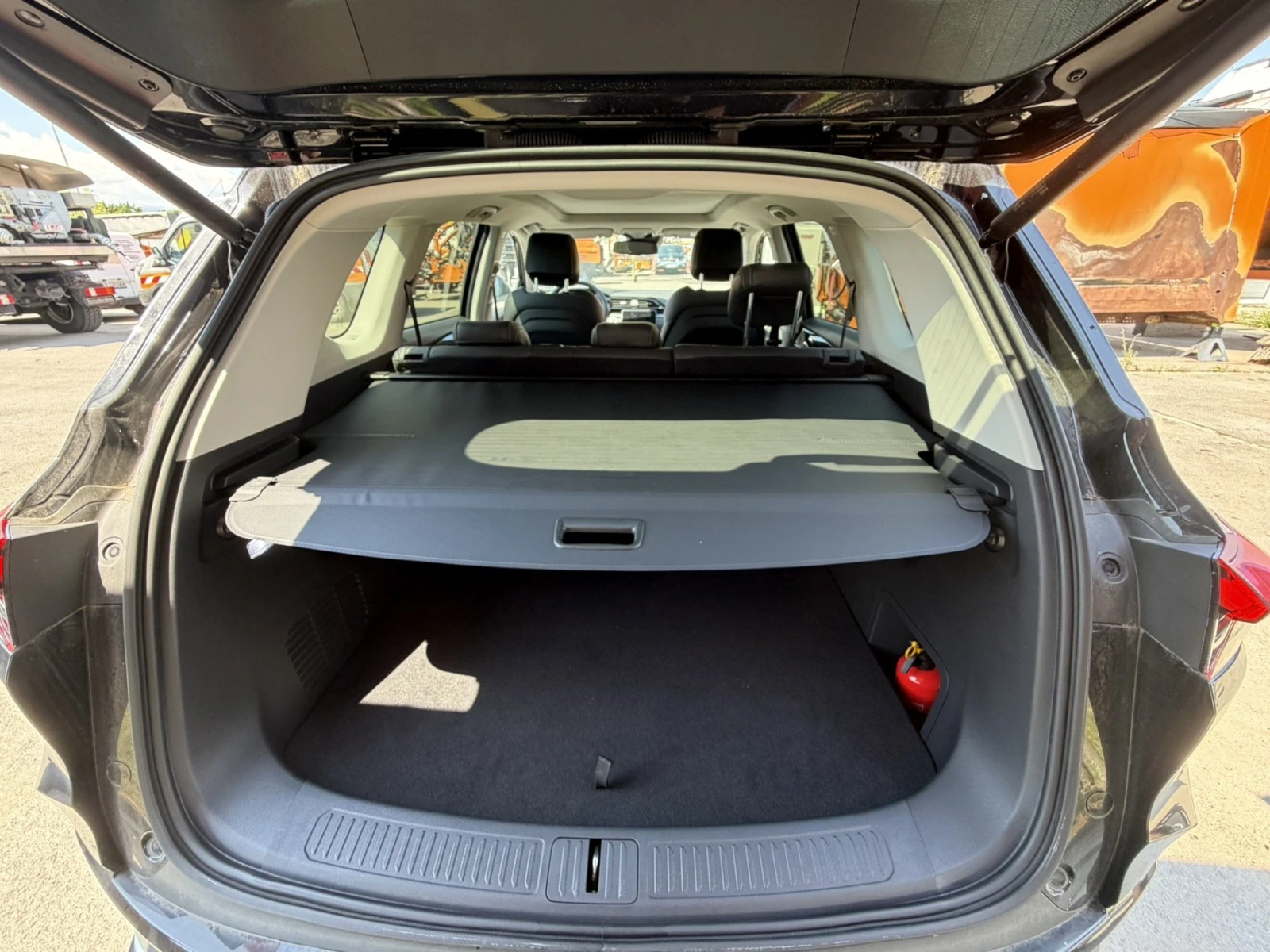 Maxus Euniq 6 ����� ���� | Mobile.bg � ����������� 10