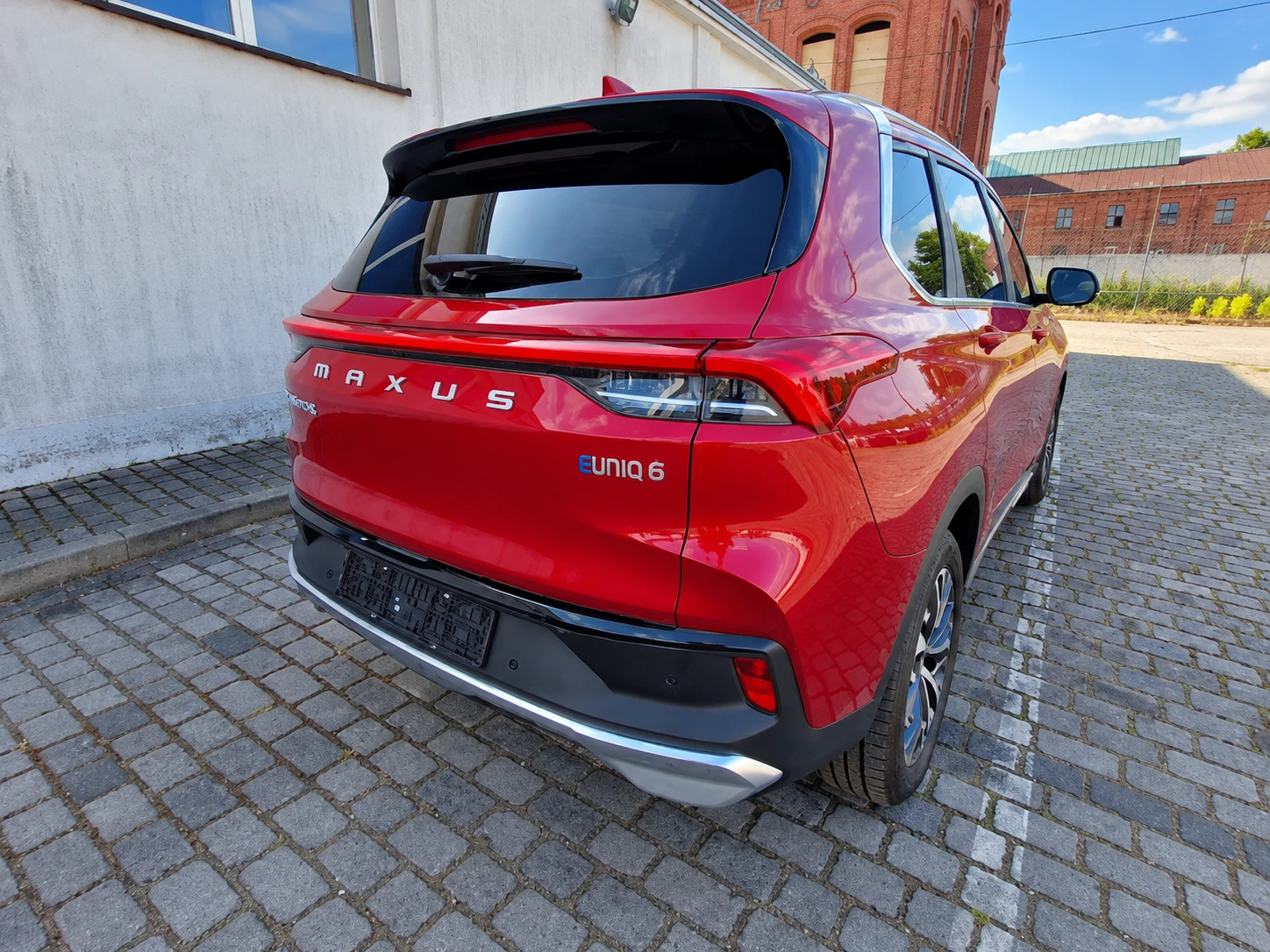 Maxus Euniq 6 ����� ���� | Mobile.bg � ����������� 4