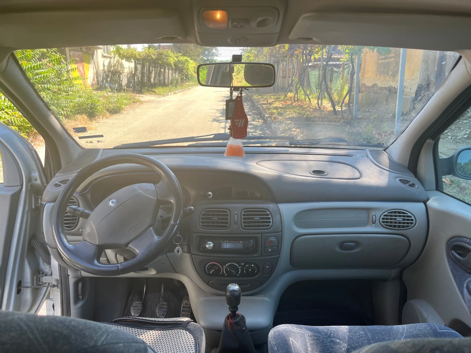 Renault Scenic, снимка 9 - Автомобили и джипове - 55725743