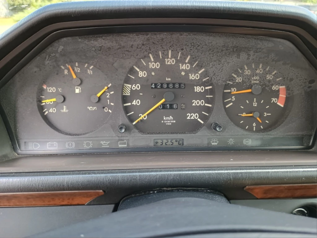 Mercedes-Benz 124 200 TE, снимка 13 - Автомобили и джипове - 56109257