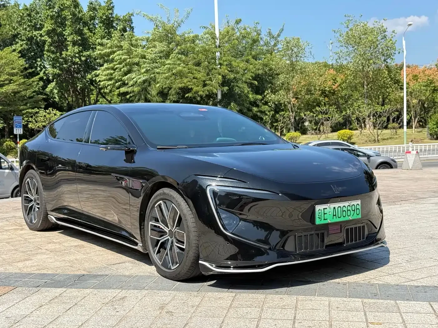 Avatr 12 650 Triple Laser AWD Performance Edition | Mobile.bg � ����������� 3