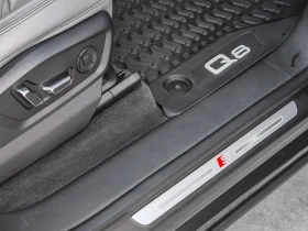 Audi Q8 50 TDI 3x S Line Matrix PANO DISTRONIC, снимка 16
