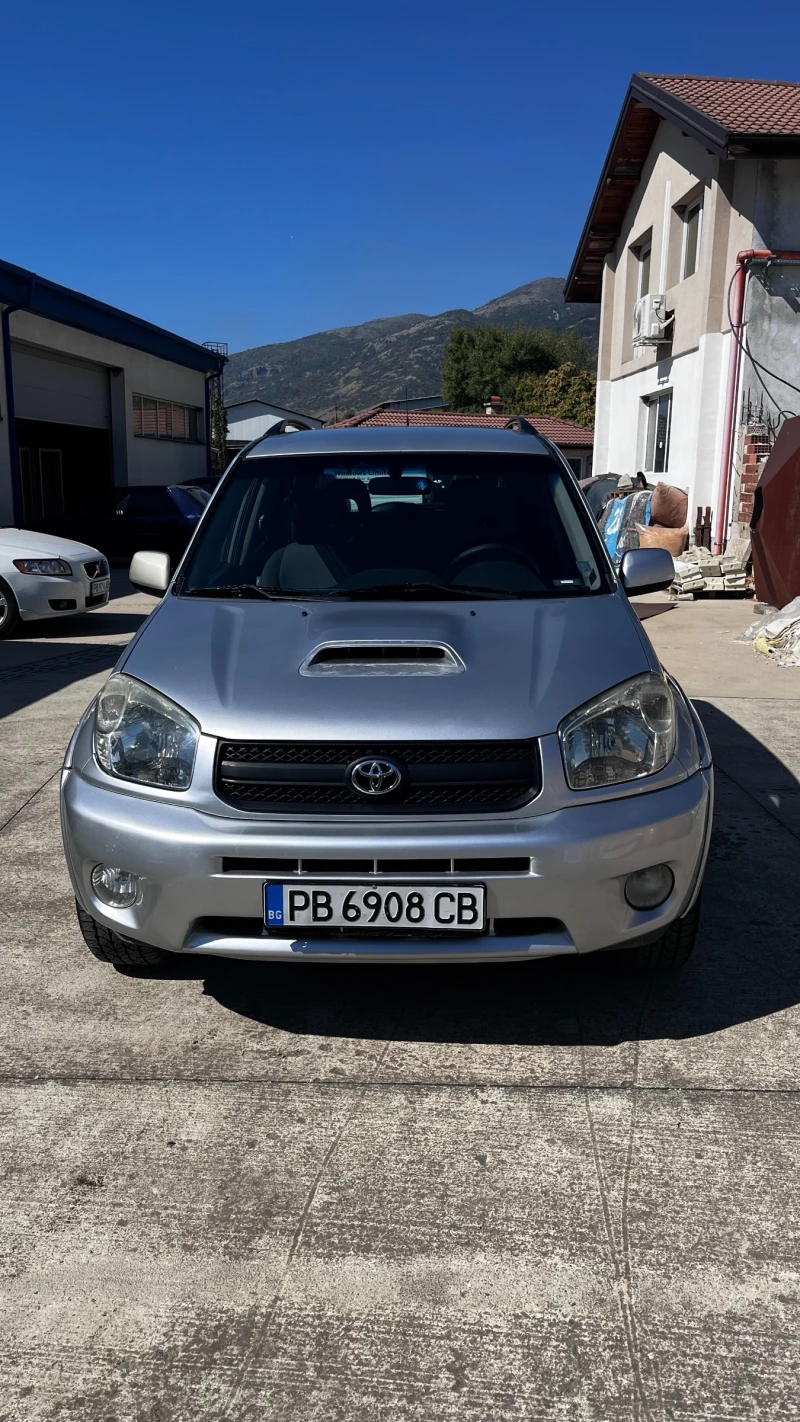 Toyota Rav4, снимка 4 - Автомобили и джипове - 47388571