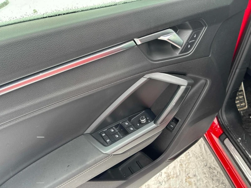 Audi Q3 2021 Progressiv * CARFAX * БЕЗ ПЪРВОНАЧАЛНА ВНОСКА, снимка 10 - Автомобили и джипове - 52633525