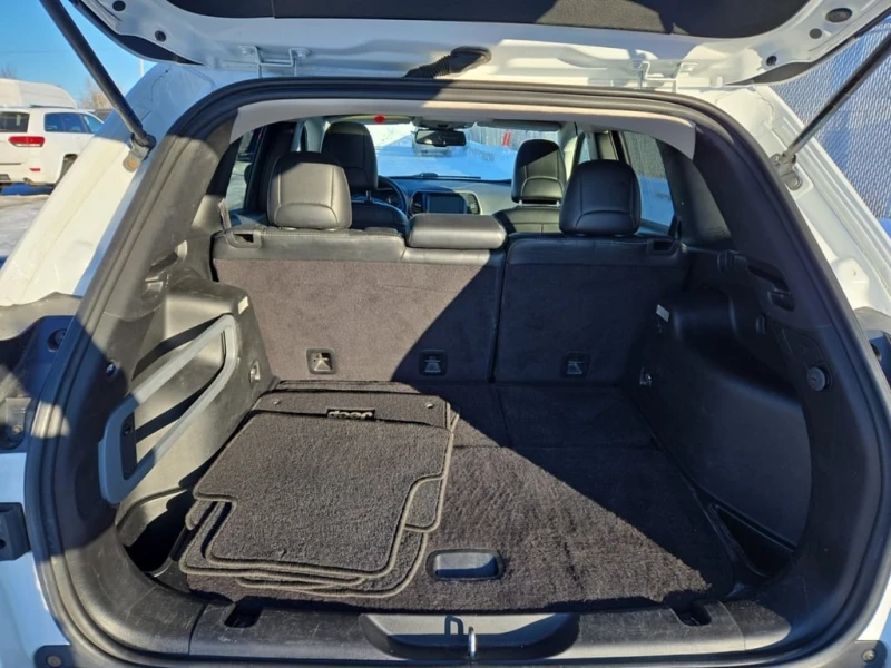 Jeep Cherokee * LIMITED * CARFAX * БЕЗ ПЪРВОНАЧАЛНА ВНОСКА, снимка 13 - Автомобили и джипове - 53414104