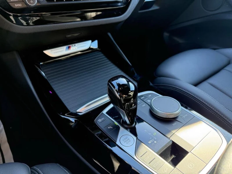 BMW X3 * М-Package* * HeadUp* AвтоКредит* (ЦЕНА ДО БГ), снимка 9 - Автомобили и джипове - 53445008