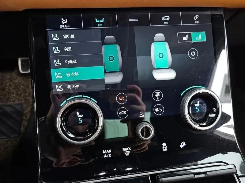 Land Rover Range Rover Velar, снимка 17 - Автомобили и джипове - 56690391