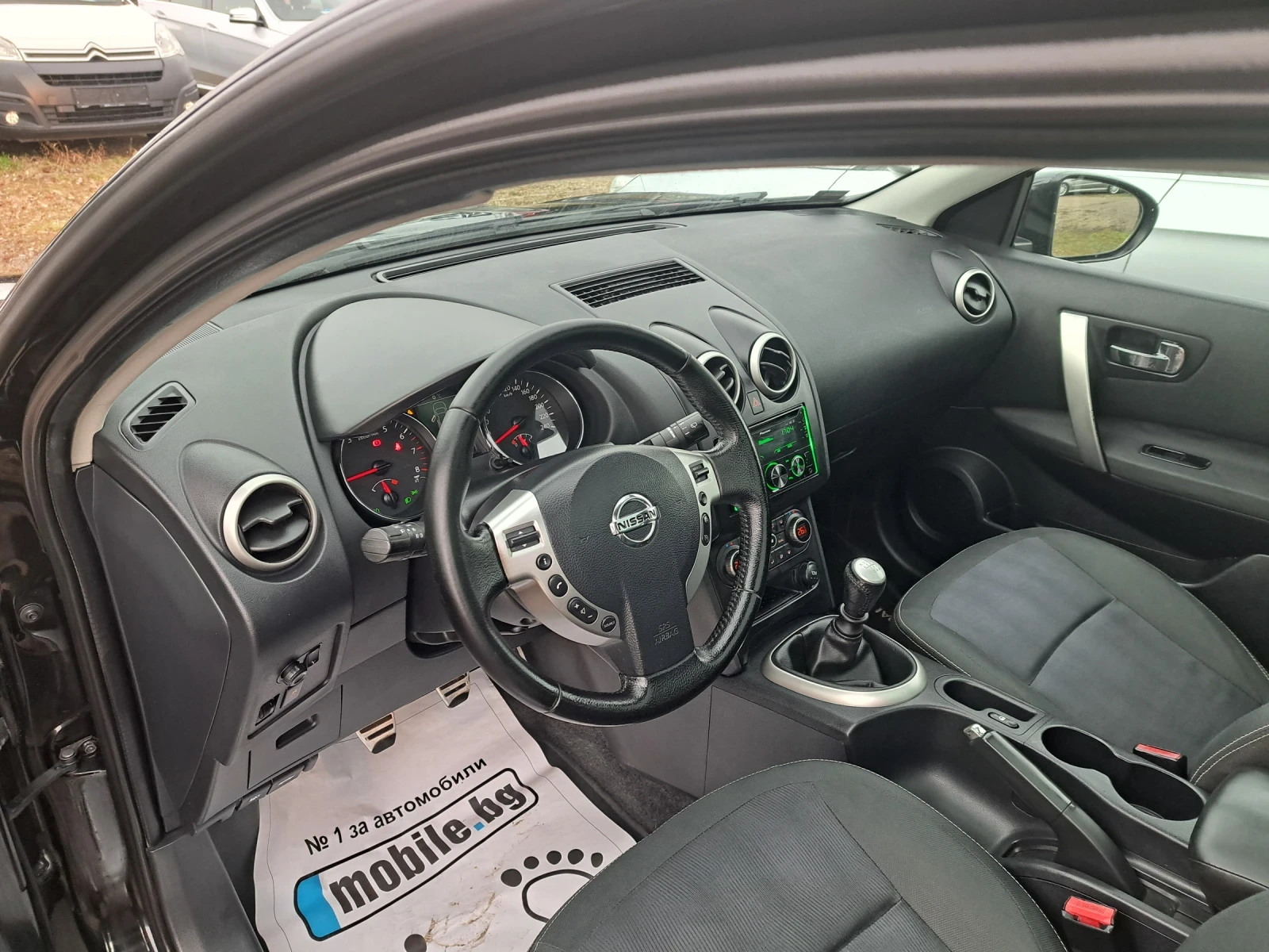 Nissan Qashqai 2.0i  - изображение 9