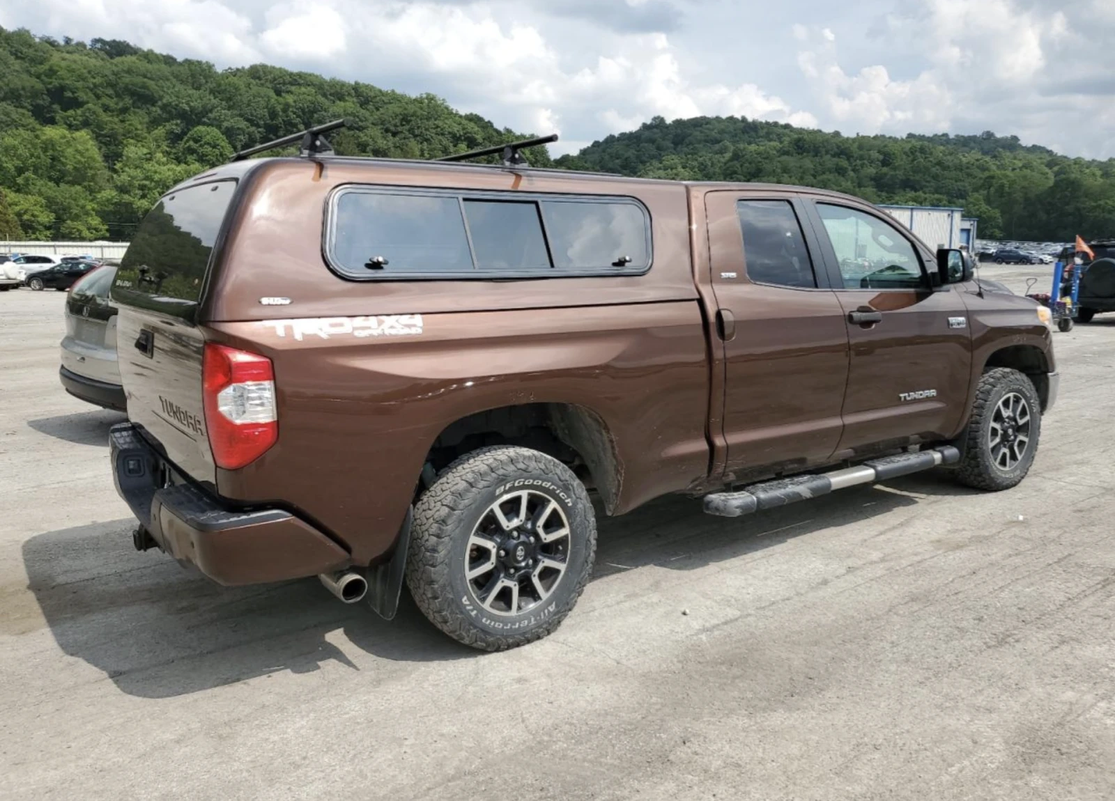 Toyota Tundra  DOUBLE CAB SR - изображение 3