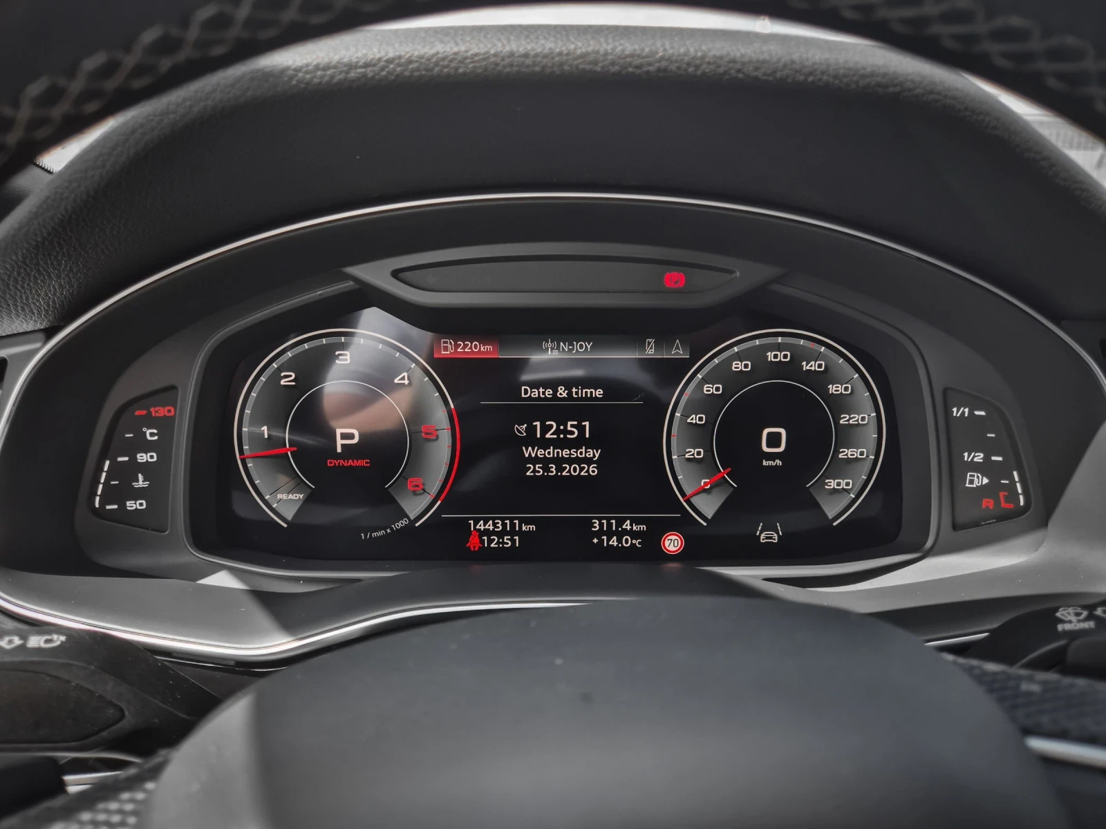 Audi Q8 50 TDI 3x S Line Matrix PANO DISTRONIC, снимка 9 - Автомобили и джипове - 53976034