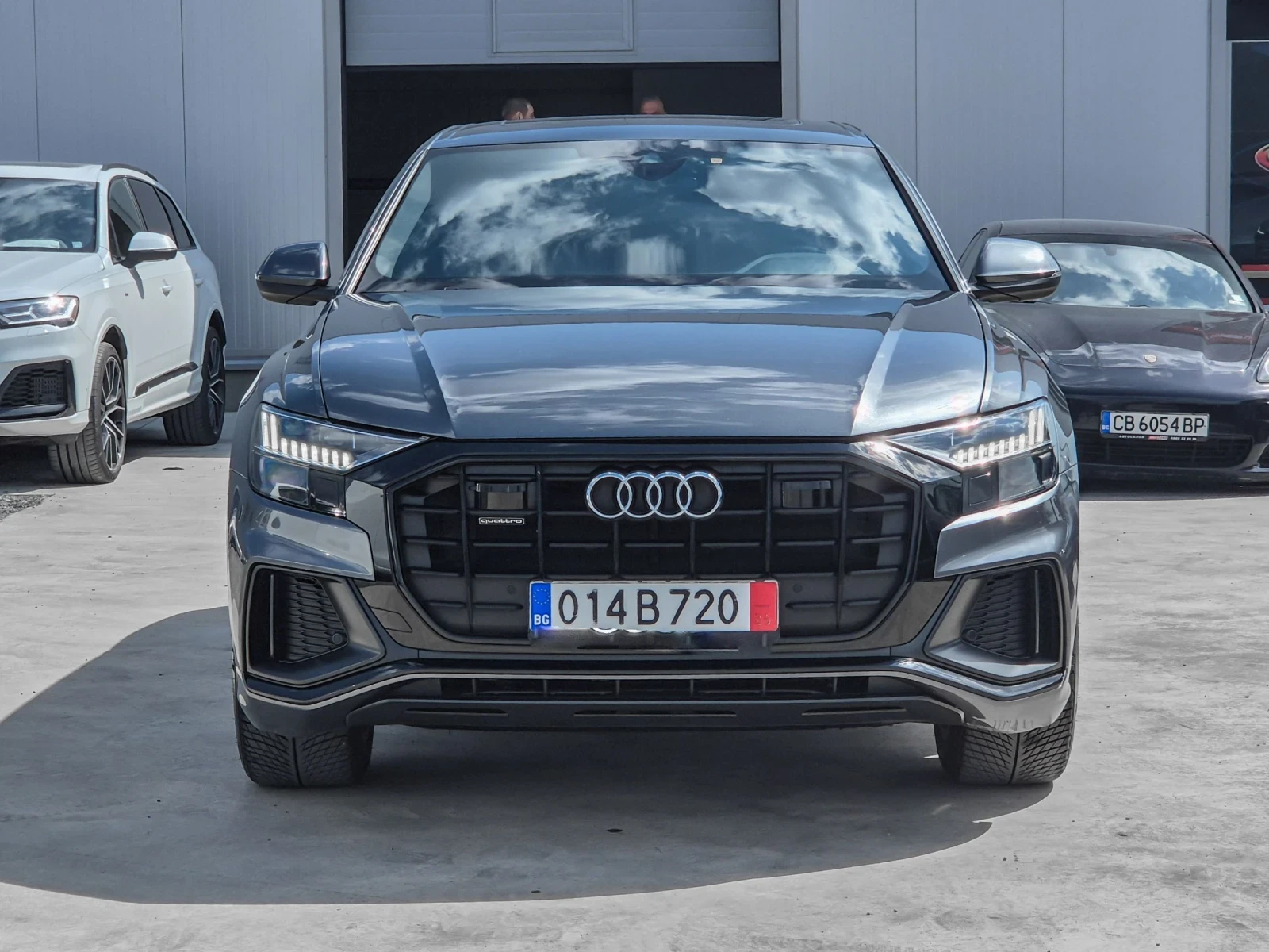 Audi Q8 50 TDI 3x S Line Matrix PANO DISTRONIC, снимка 2 - Автомобили и джипове - 53976034