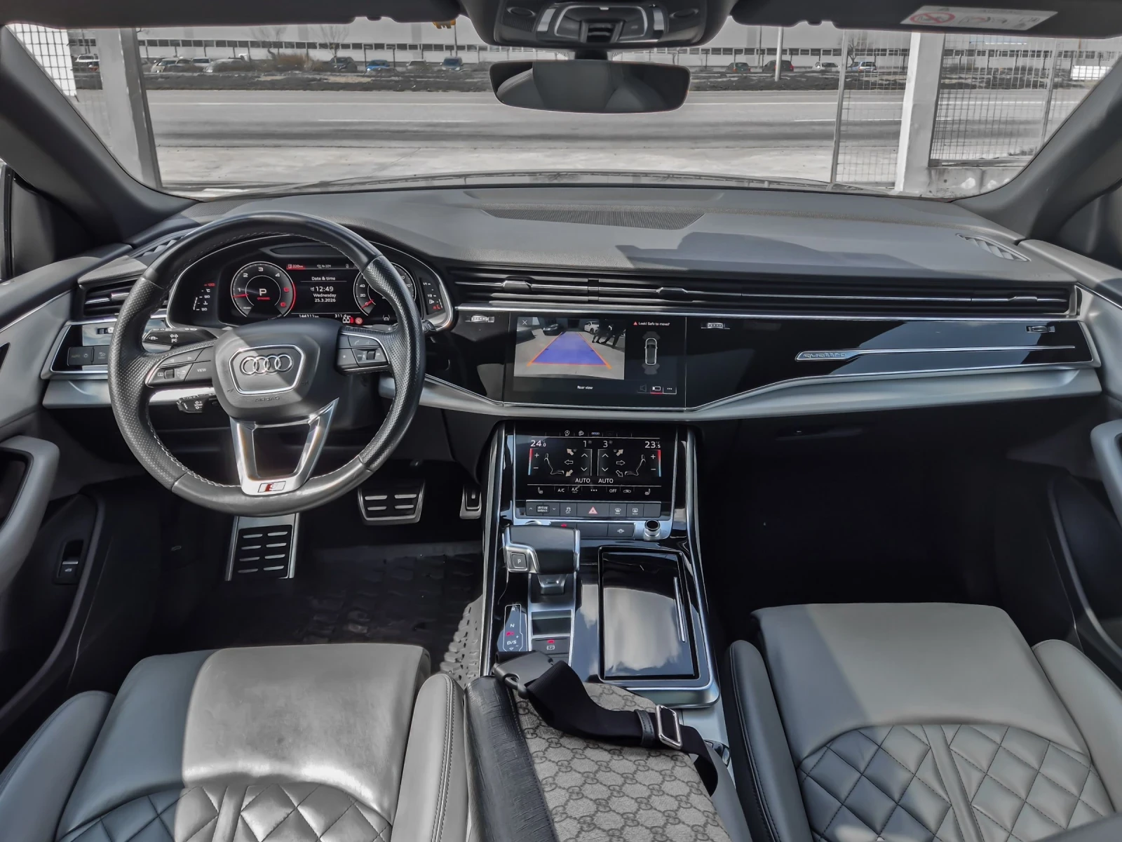 Audi Q8 50 TDI 3x S Line Matrix PANO DISTRONIC, снимка 7 - Автомобили и джипове - 53976034