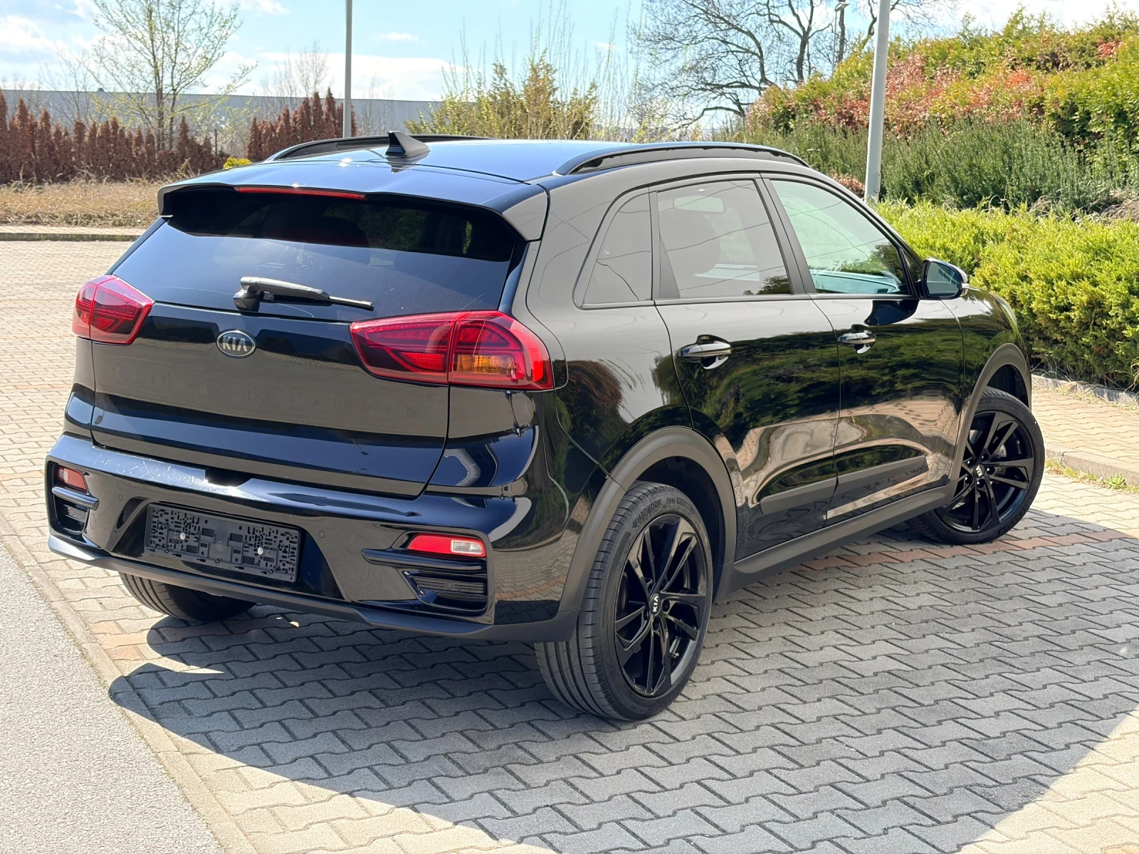 Kia Niro 64kw 204kc FACELIFT!!! TERMOPOMPA FUL!!!, снимка 4 - Автомобили и джипове - 54134288