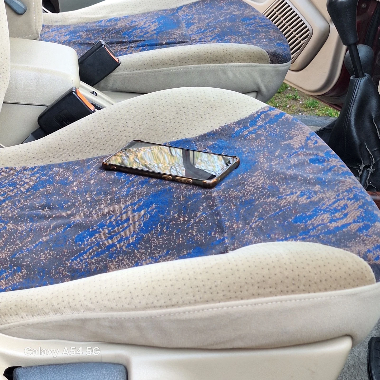 Nissan Terrano 2.4 Gas, снимка 11 - Автомобили и джипове - 54227887