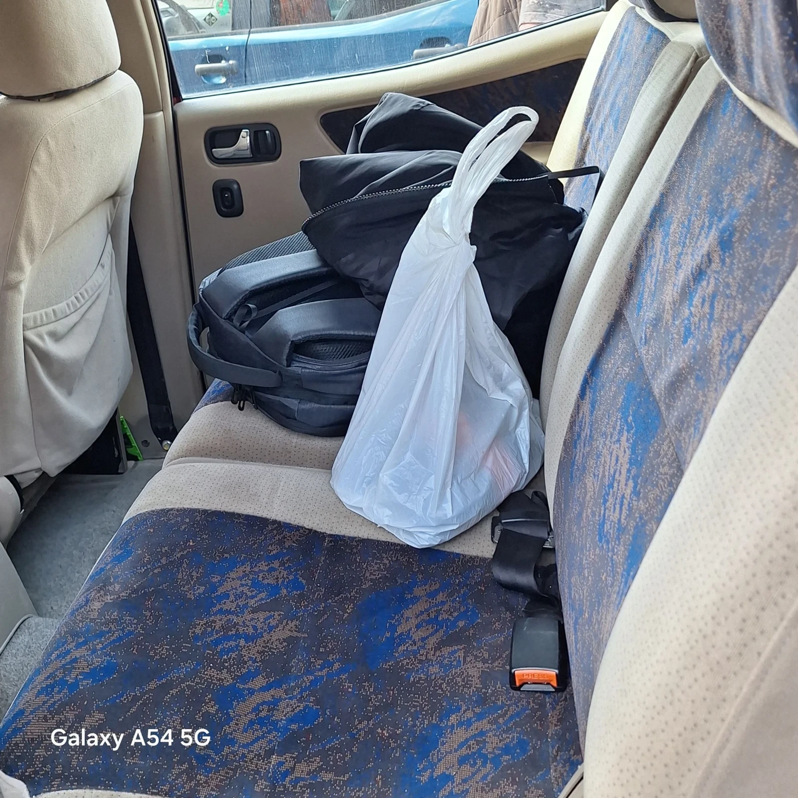 Nissan Terrano 2.4 Gas, снимка 8 - Автомобили и джипове - 54227887