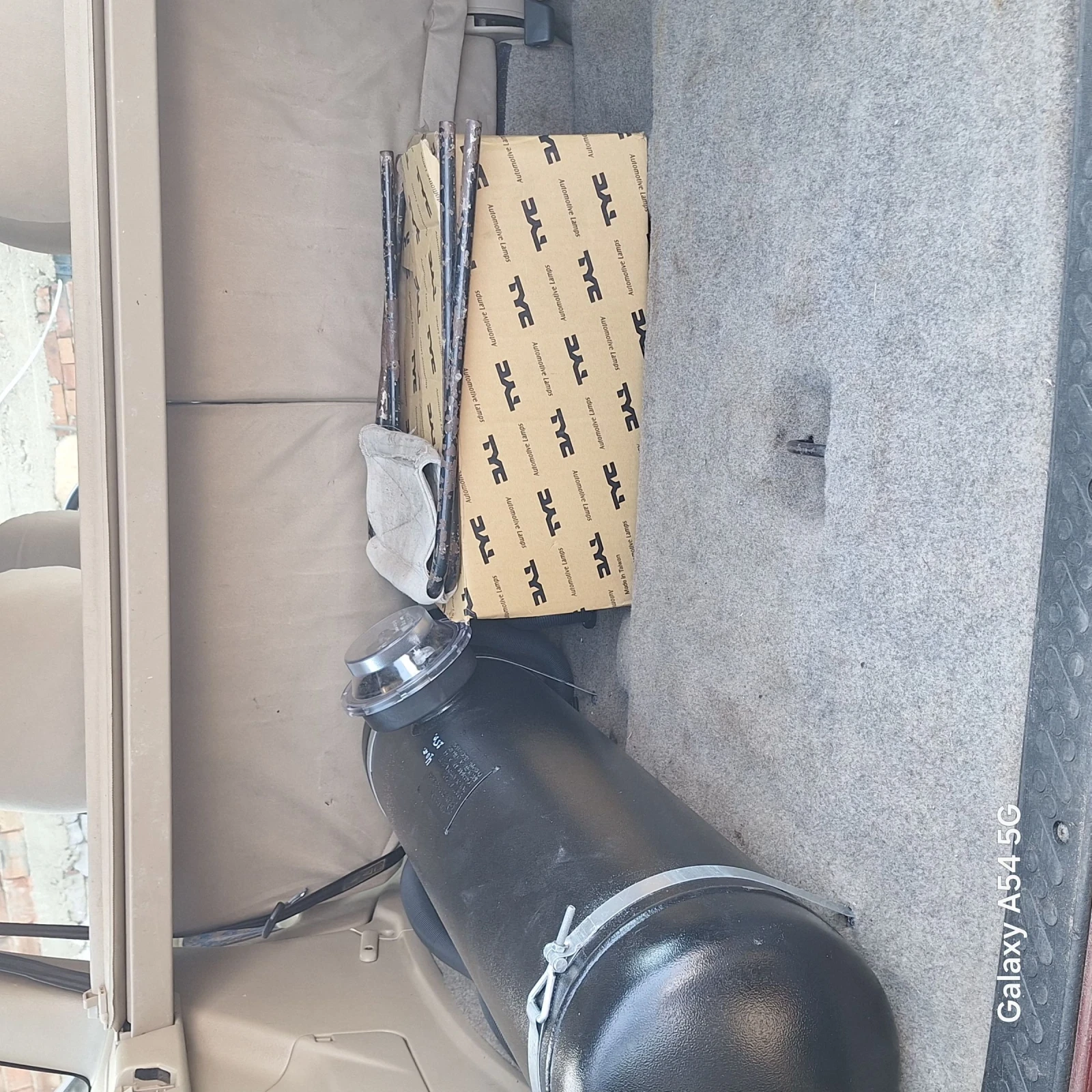 Nissan Terrano 2.4 Gas, снимка 9 - Автомобили и джипове - 54227887