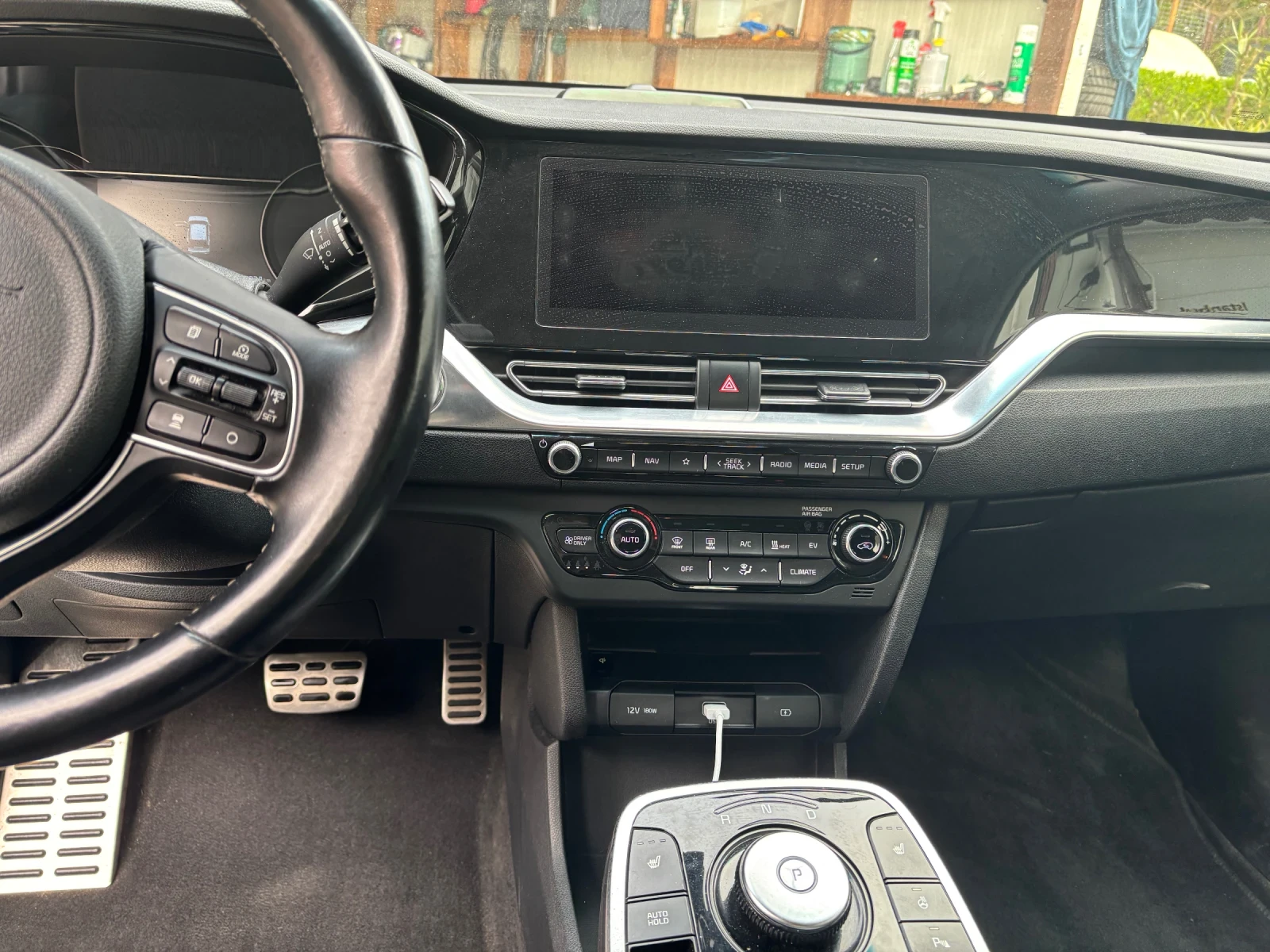 Kia Niro, снимка 9 - Автомобили и джипове - 54472757