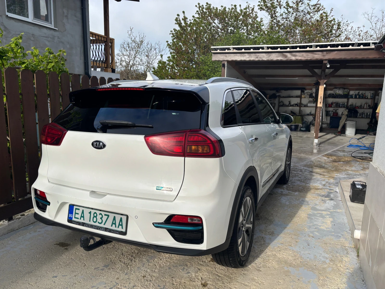 Kia Niro, снимка 4 - Автомобили и джипове - 54472757