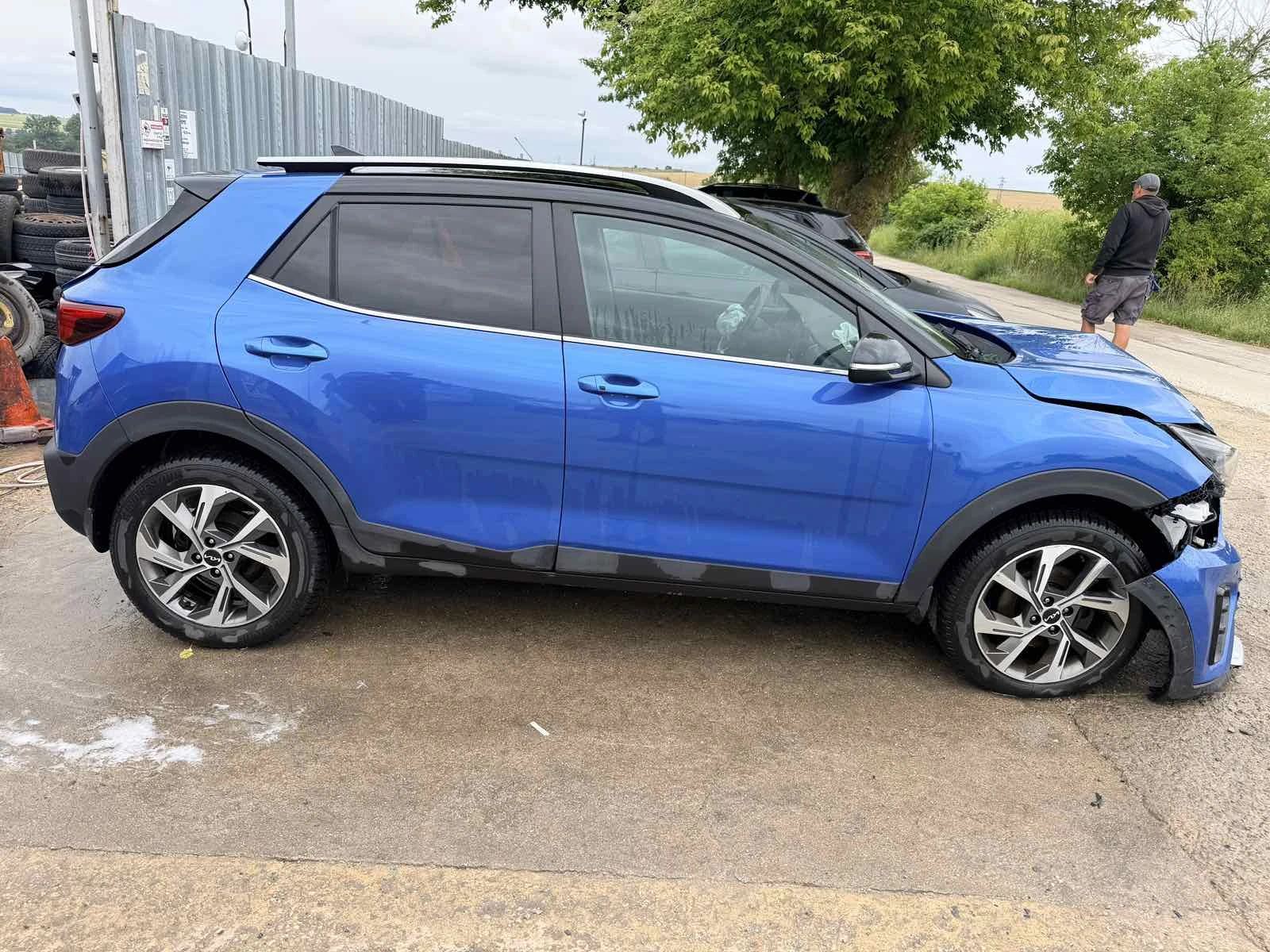 Kia Stonic 1.0 T-GDI, снимка 4 - Автомобили и джипове - 55225103