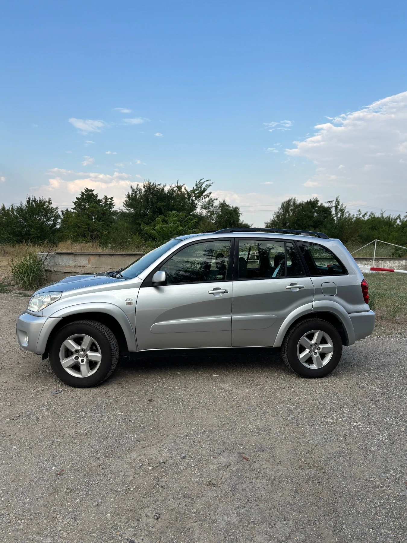Toyota Rav4, снимка 3 - Автомобили и джипове - 55579535