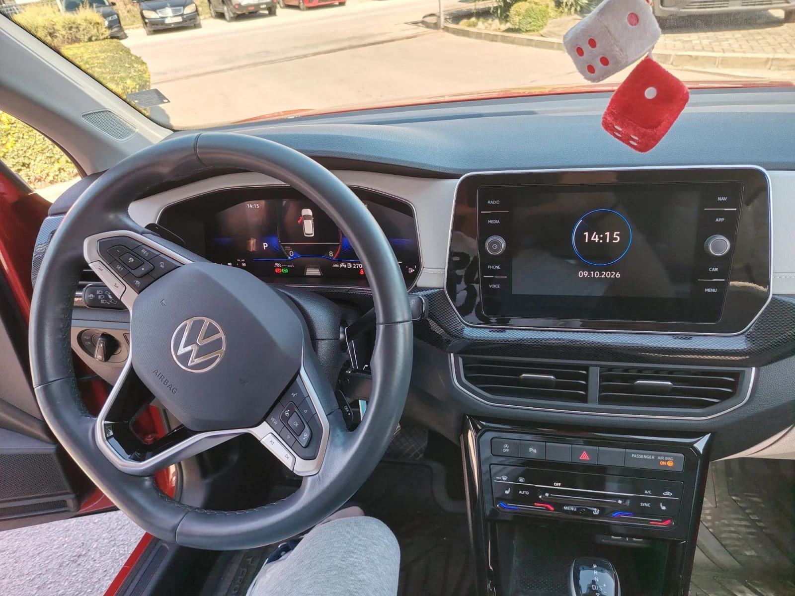 VW T-Cross 1.0TSI, снимка 9 - Автомобили и джипове - 56430621