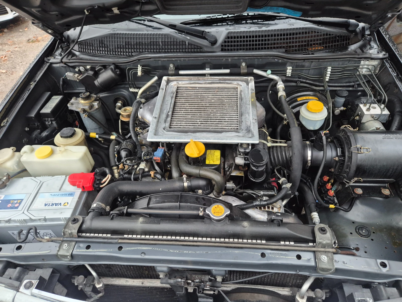 Nissan Terrano 2.7TDI KLIMA ITALY, снимка 14 - Автомобили и джипове - 56684346