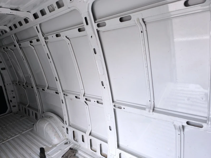 Iveco Daily 2.3 , 136800км От България Бул Авто, обслужен., снимка 13 - Бусове и автобуси - 52562842