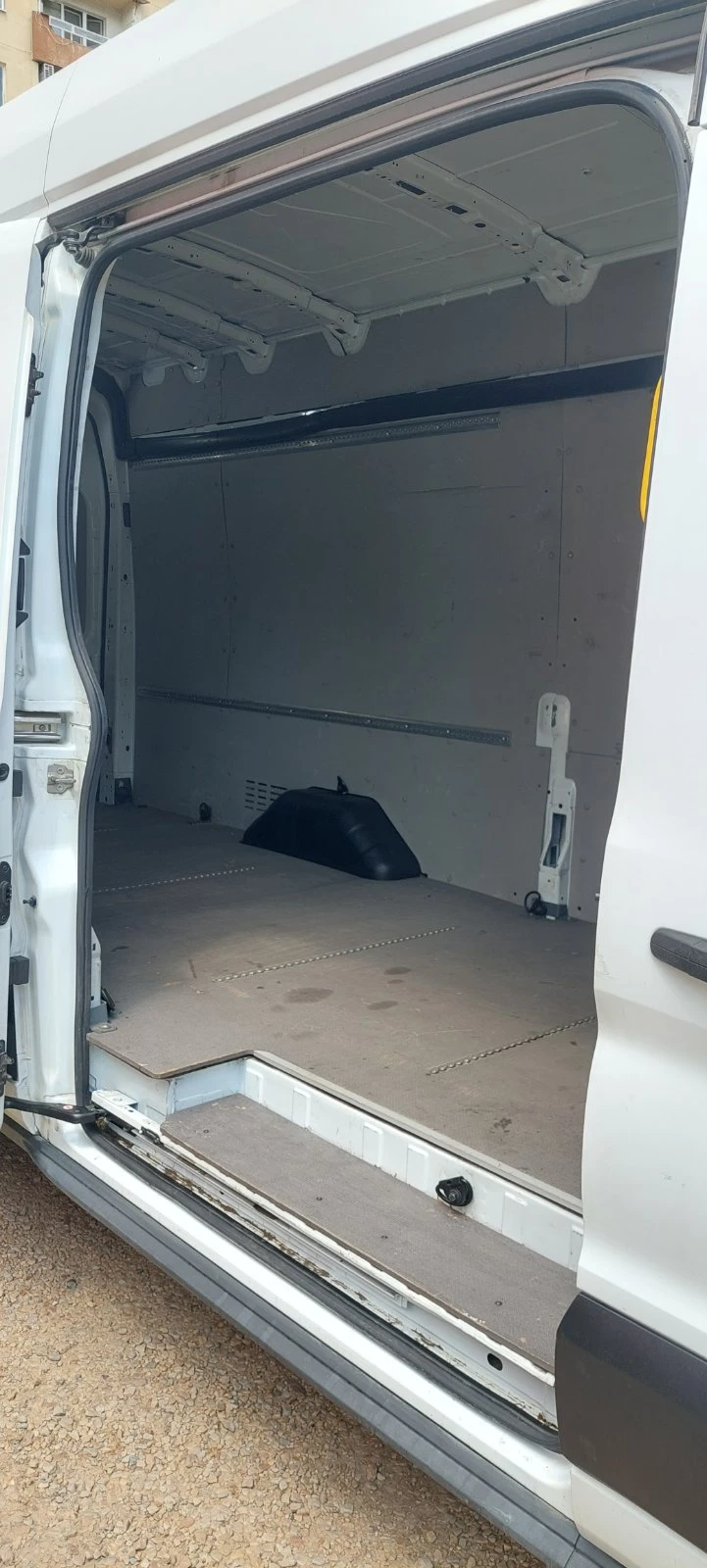Ford Transit 2.0 tdci клима макси, снимка 17 - Бусове и автобуси - 54623459