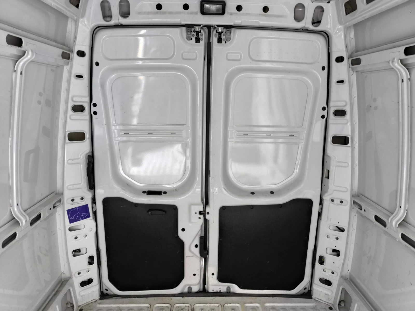 Iveco Daily 2.3 , 2020.136.   , . | Mobile.bg   17