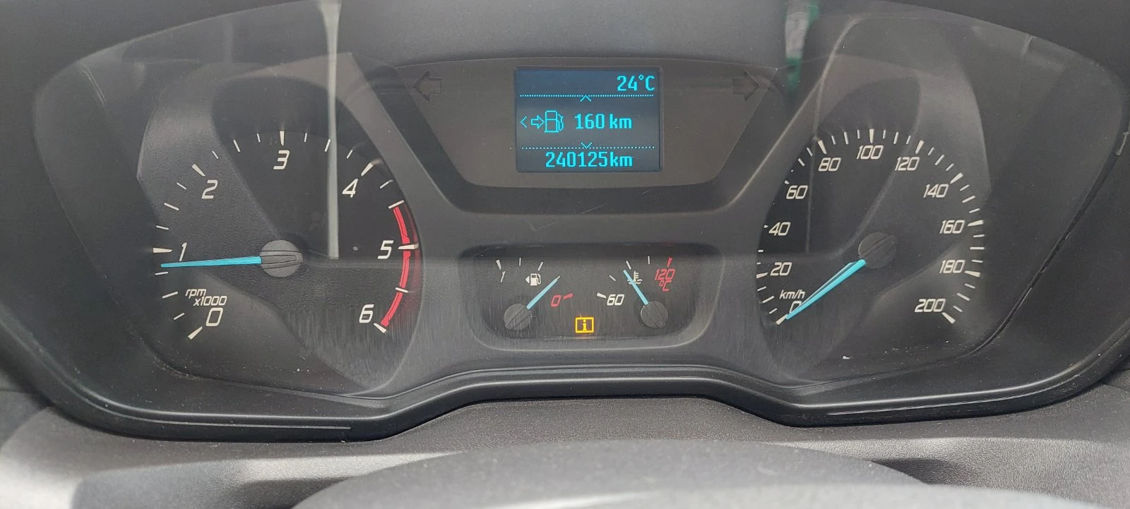 Ford Transit 2.0 tdci клима макси, снимка 8 - Бусове и автобуси - 54623459