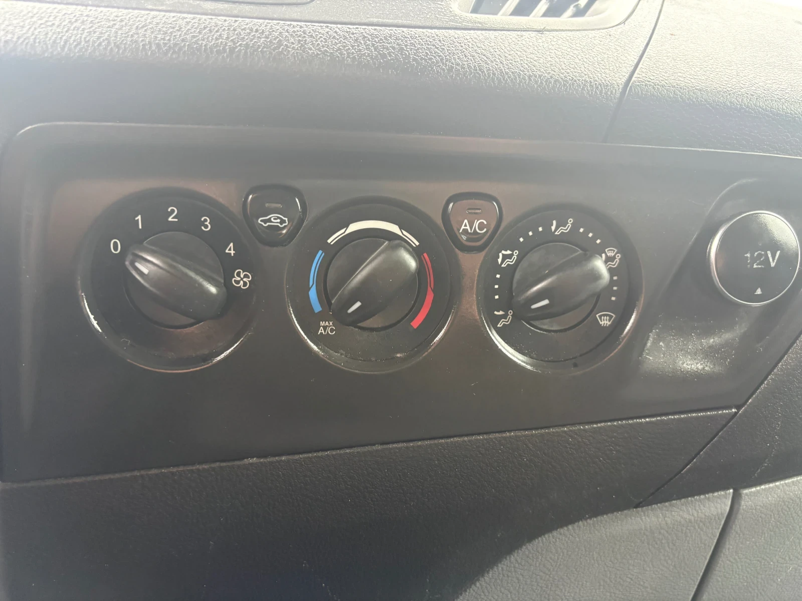 Ford Transit Custom 9-МЕСТЕН! КЛИМАТИК!, снимка 11 - Бусове и автобуси - 56231910