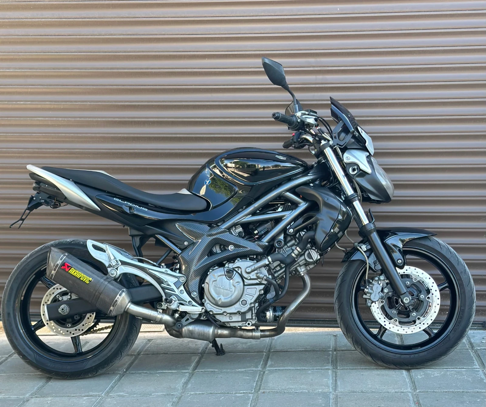Suzuki Gladius SFV 650, снимка 9 - Мотоциклети и мототехника - 54692777
