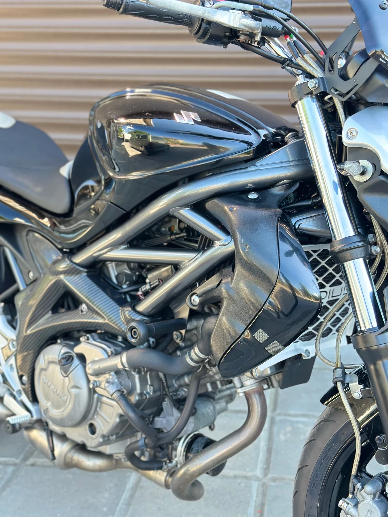 Suzuki Gladius SFV 650, снимка 10 - Мотоциклети и мототехника - 54692777